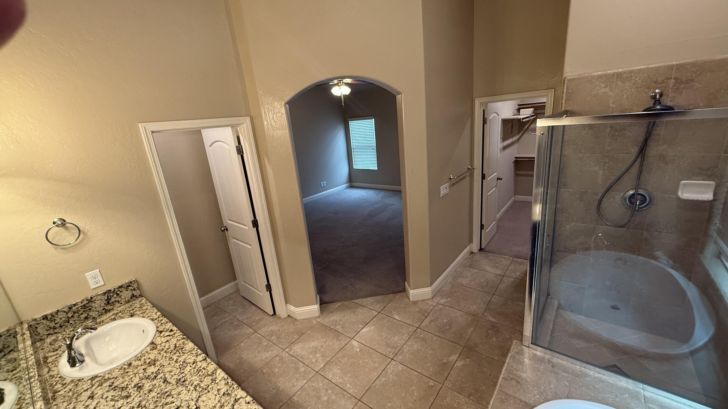 2315 N Elm St, Visalia, CA 93291