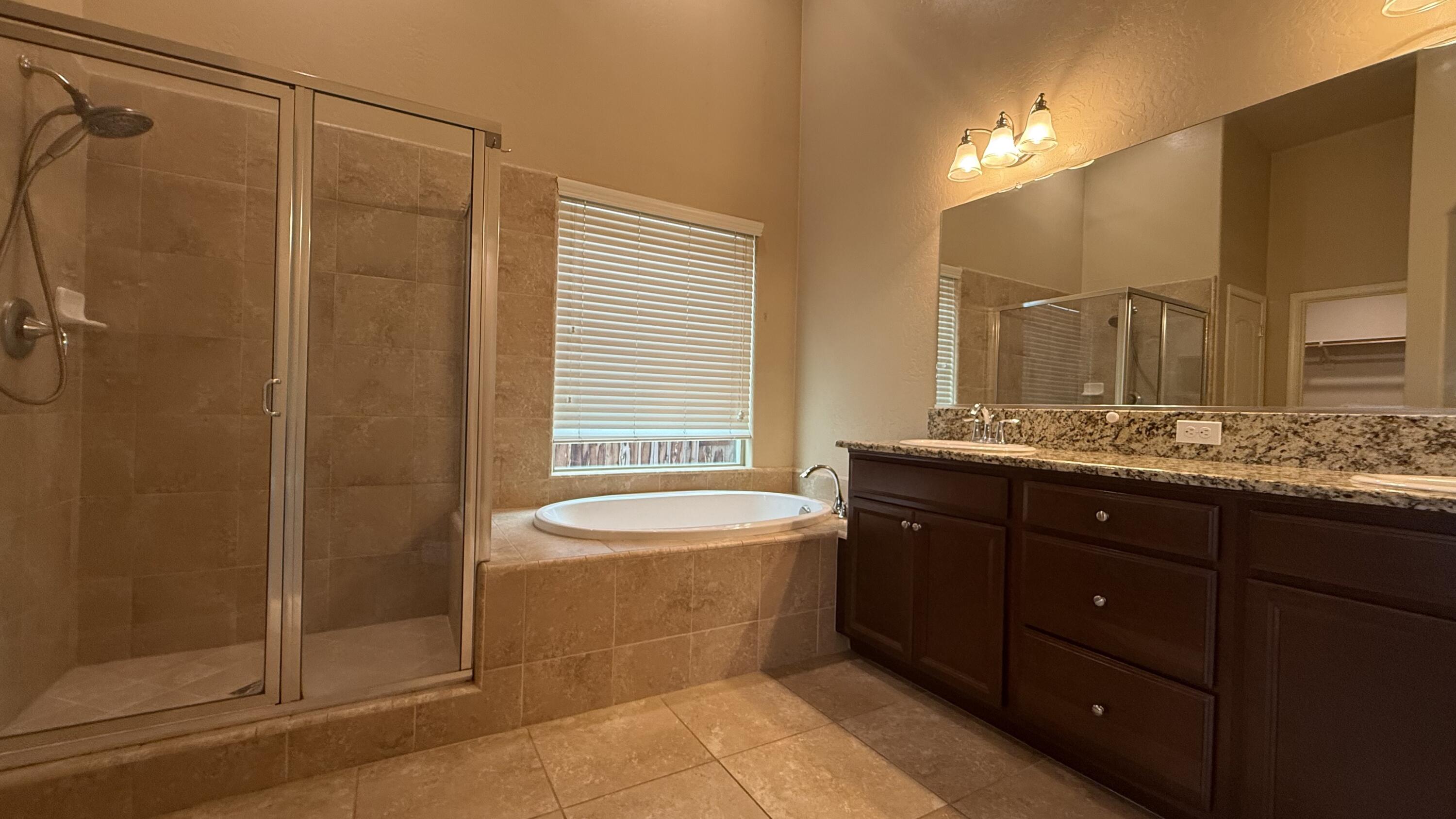 2315 N Elm St, Visalia, CA 93291