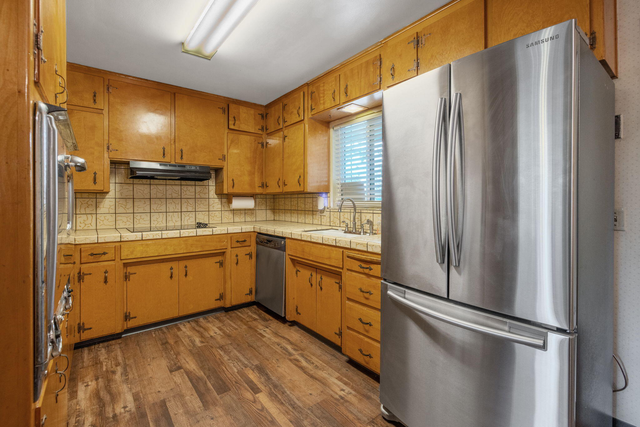 479 E Sandra Ave, Tulare, CA 93274