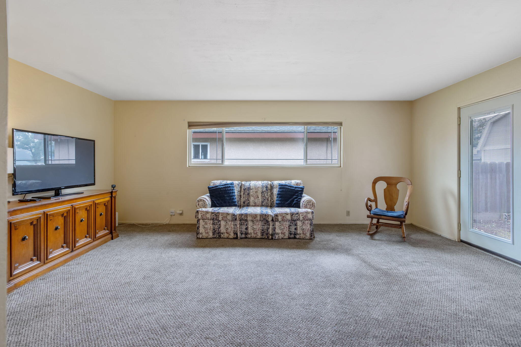 479 E Sandra Ave, Tulare, CA 93274