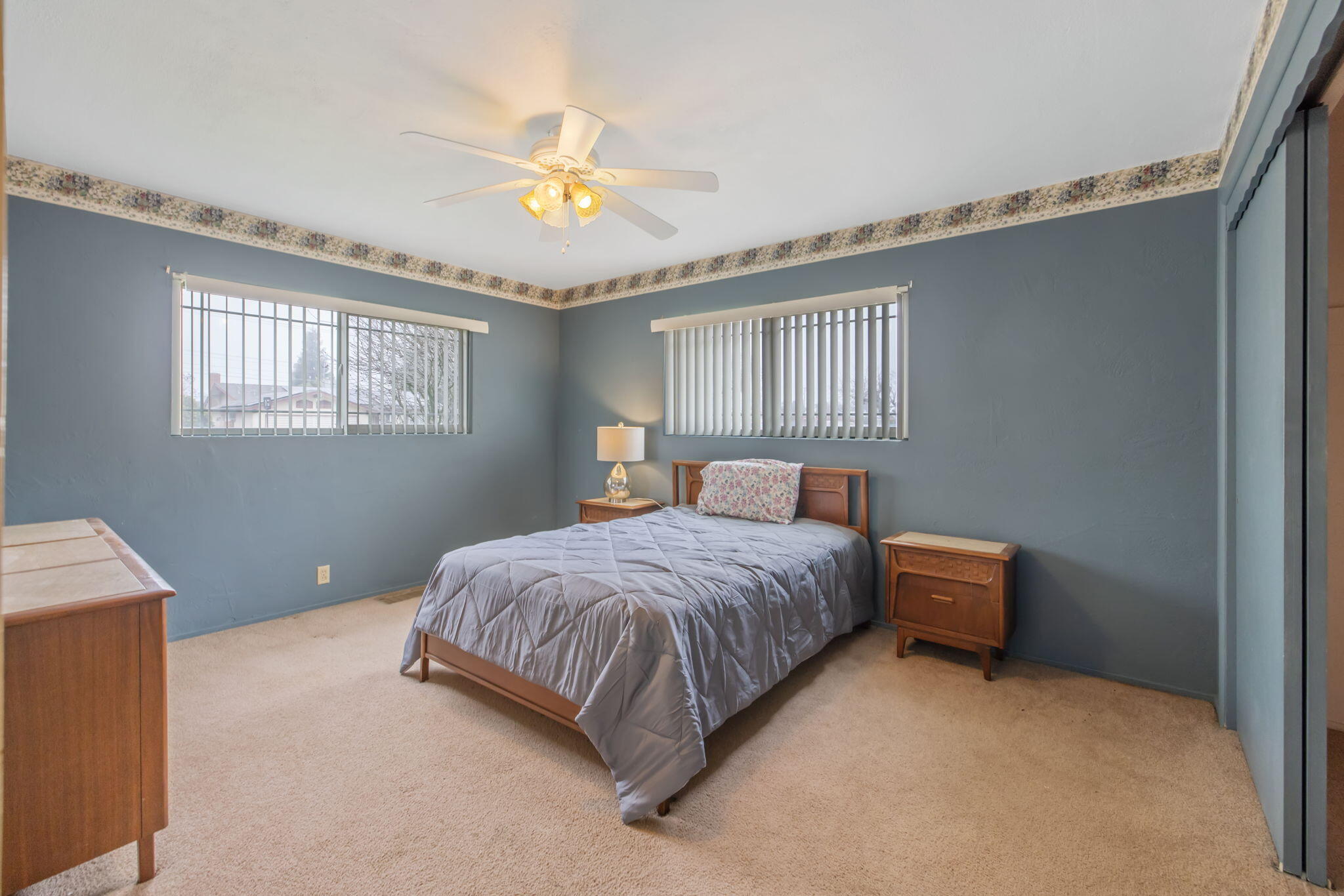 479 E Sandra Ave, Tulare, CA 93274