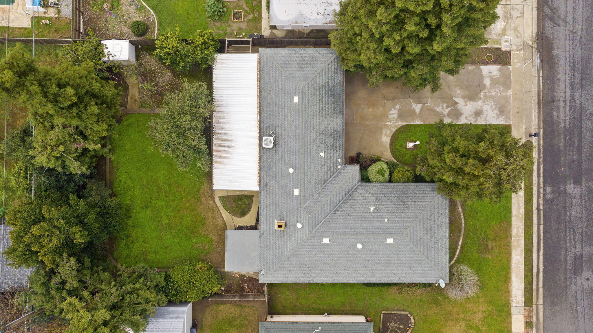 479 E Sandra Ave, Tulare, CA 93274