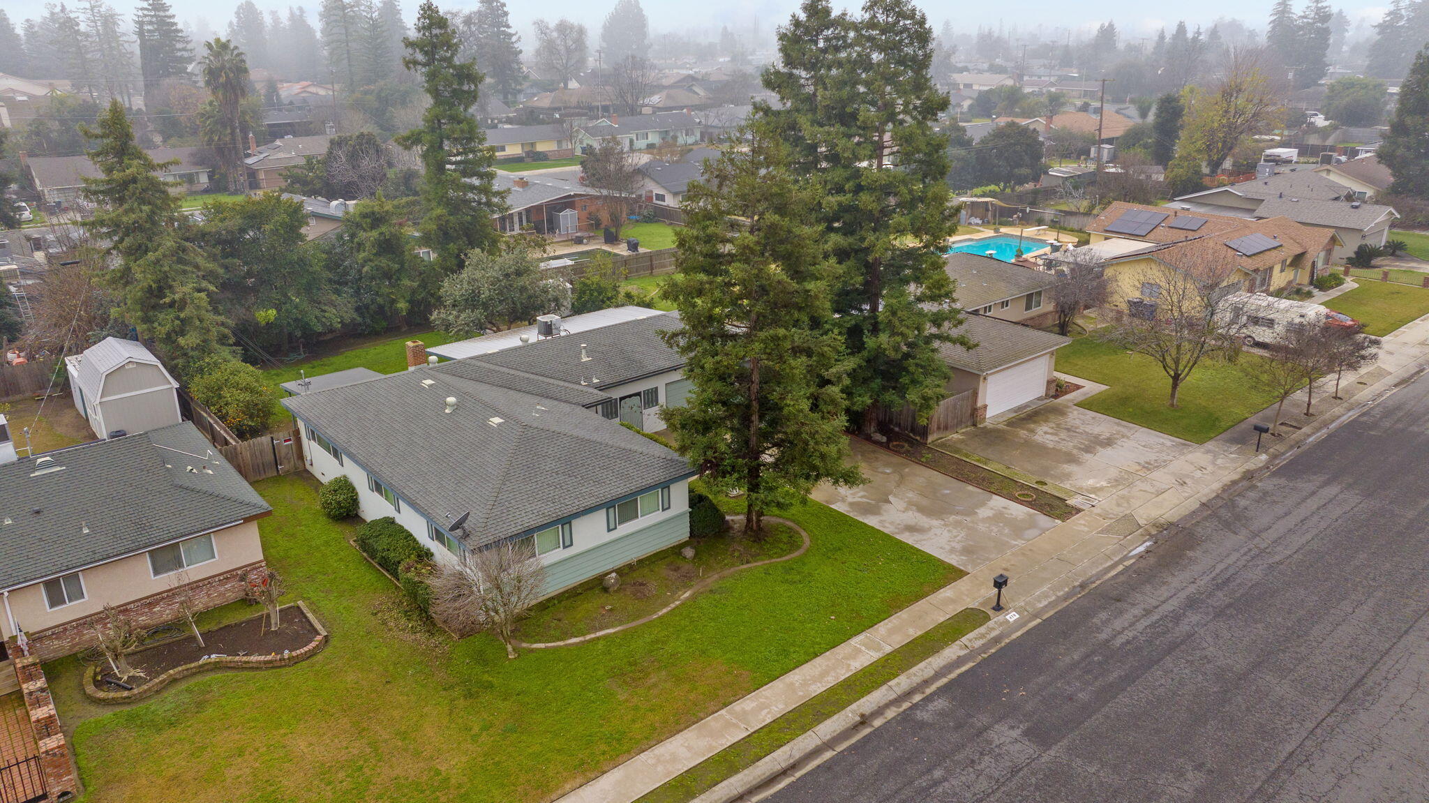 479 E Sandra Ave, Tulare, CA 93274