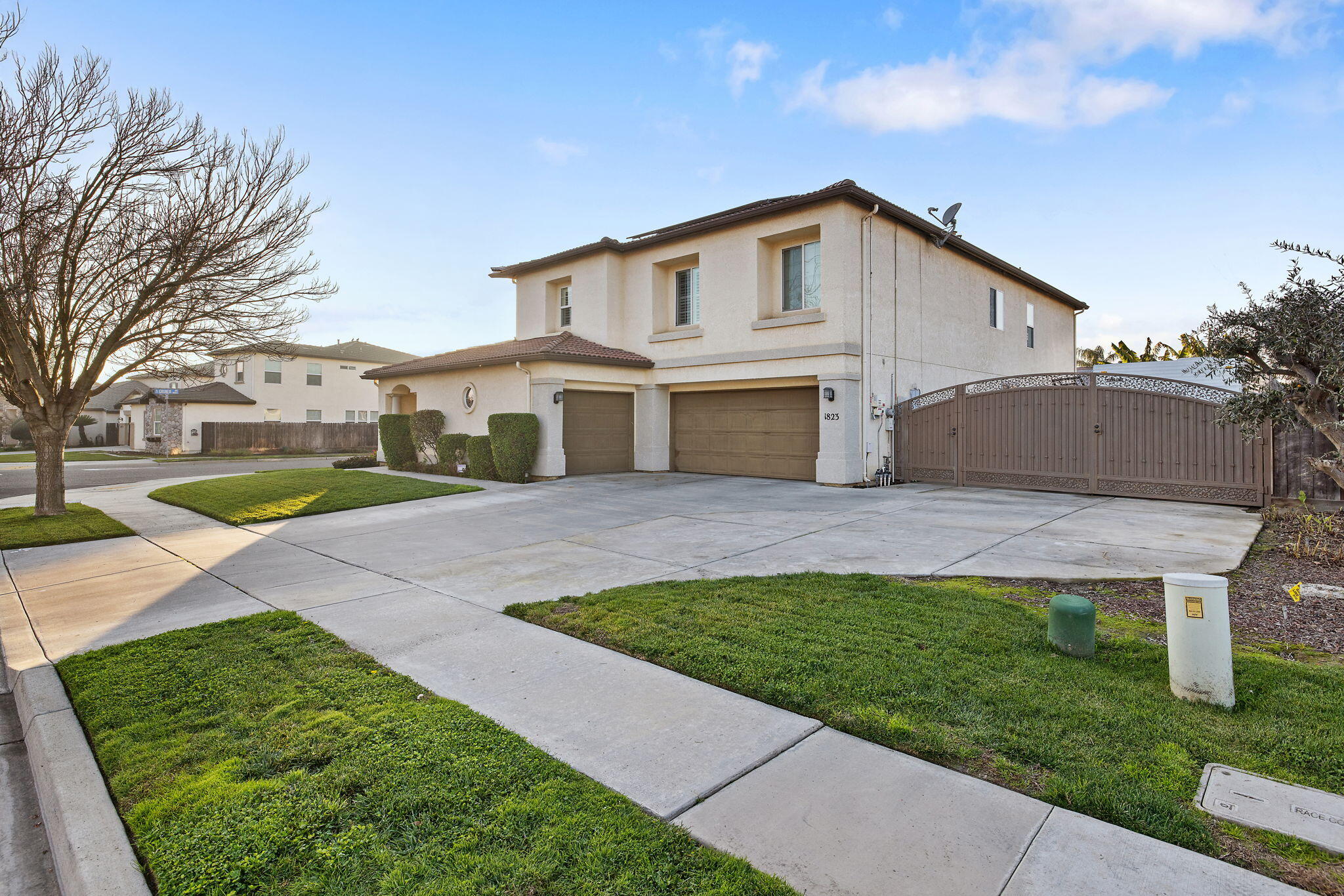 1823 Rothschild Ave, Tulare, CA 93274