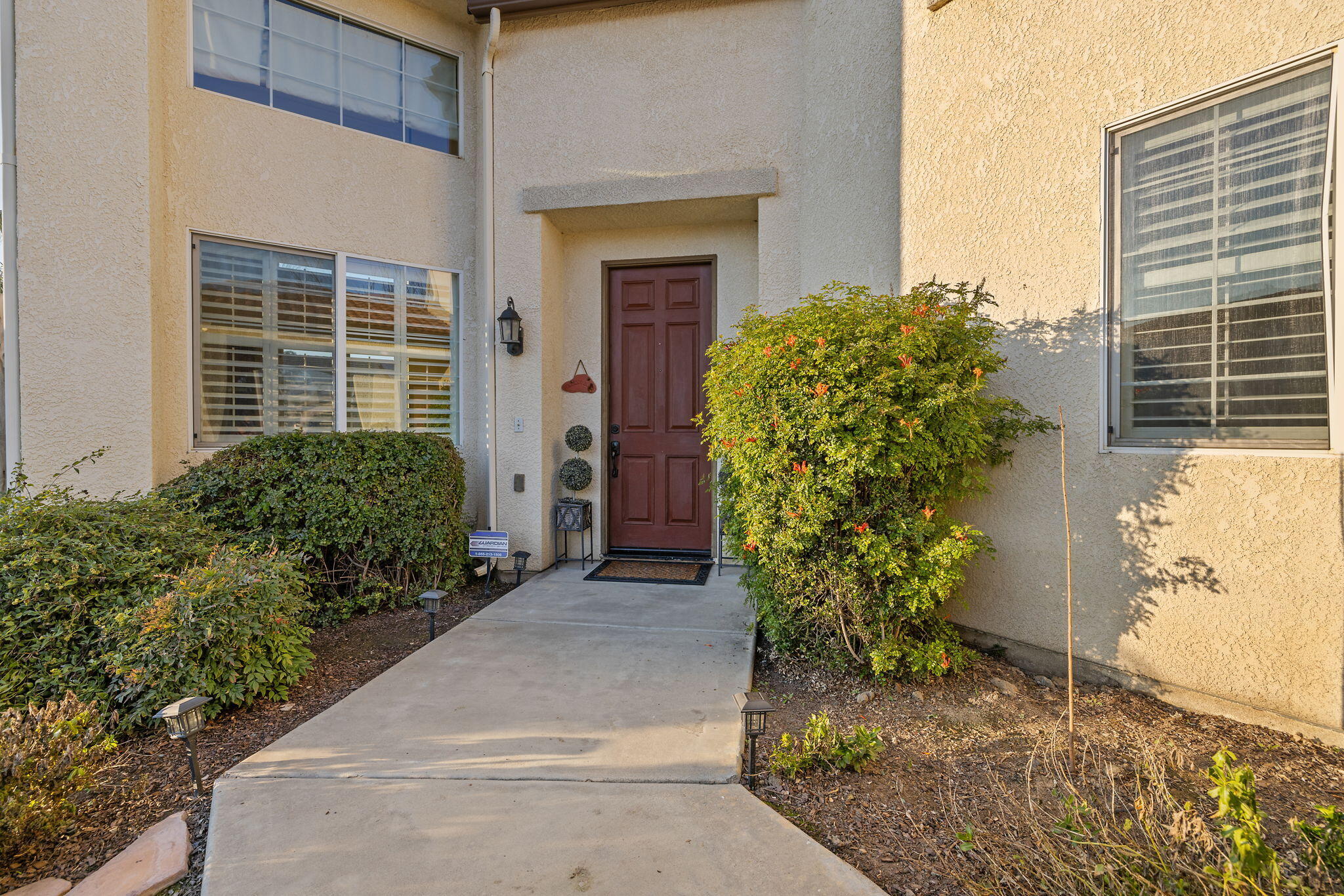 1823 Rothschild Ave, Tulare, CA 93274