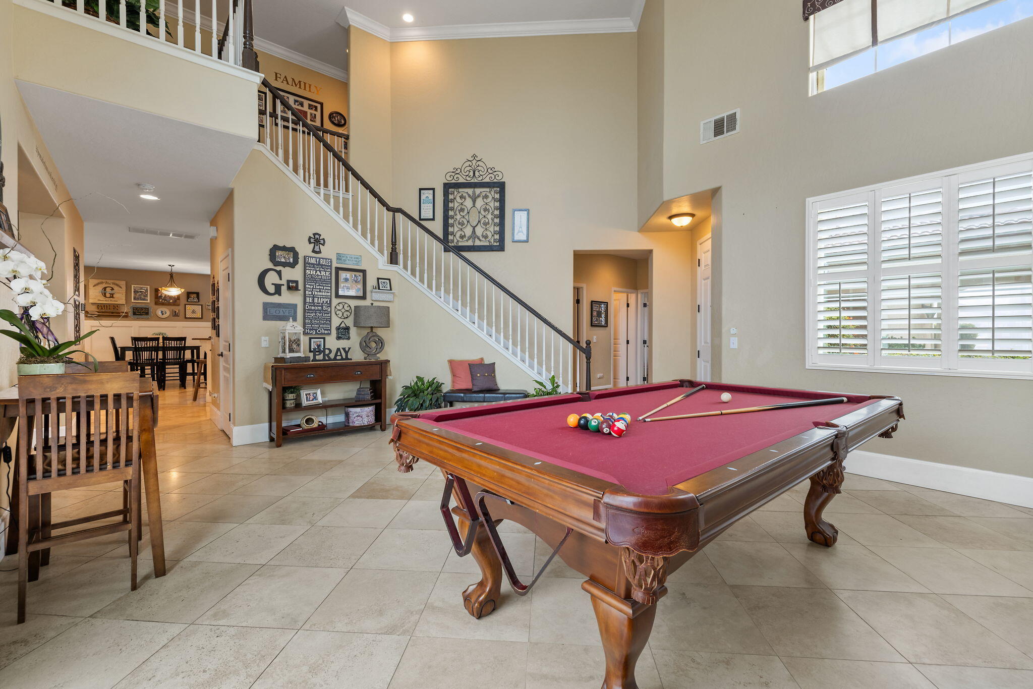 1823 Rothschild Ave, Tulare, CA 93274