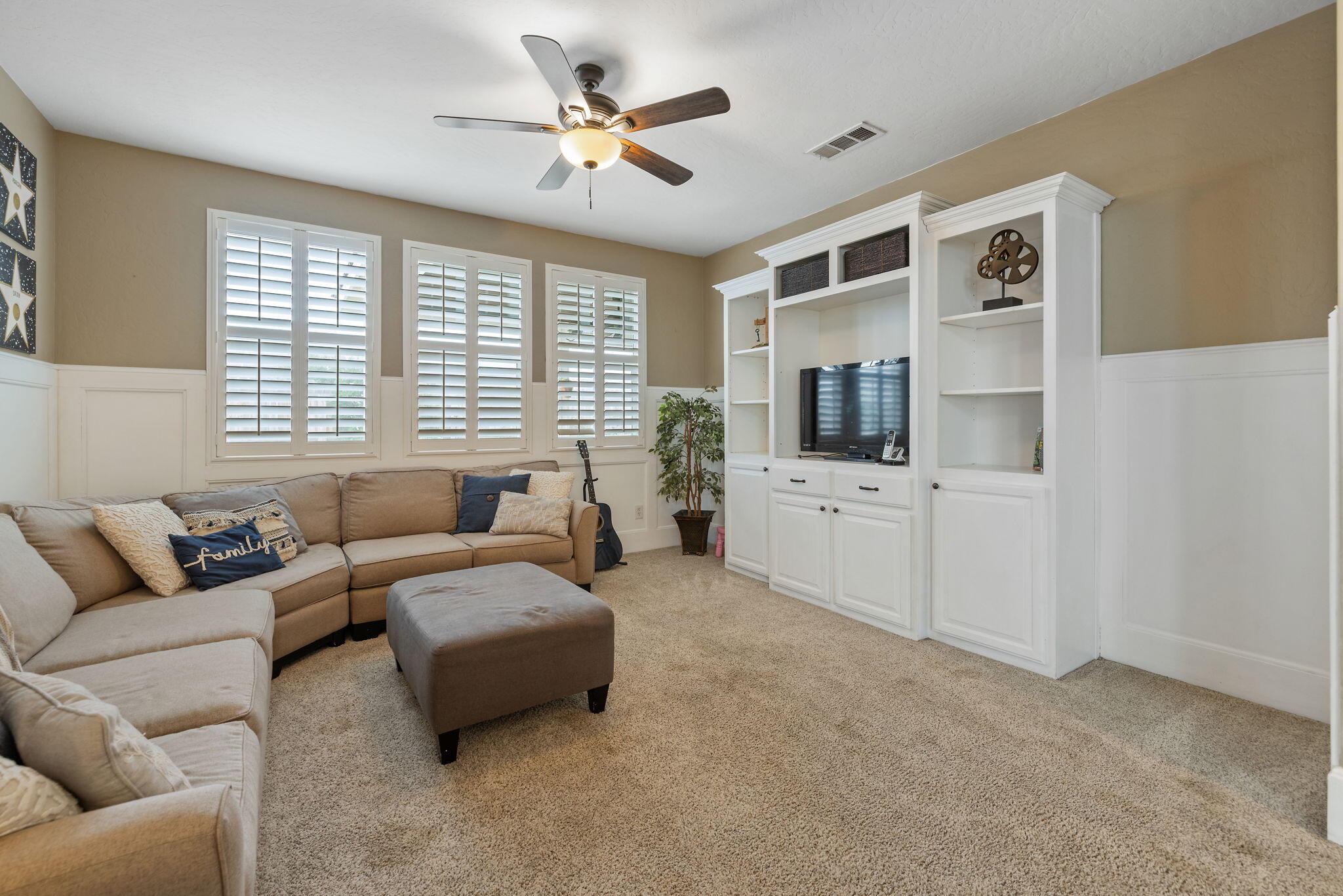 1823 Rothschild Ave, Tulare, CA 93274