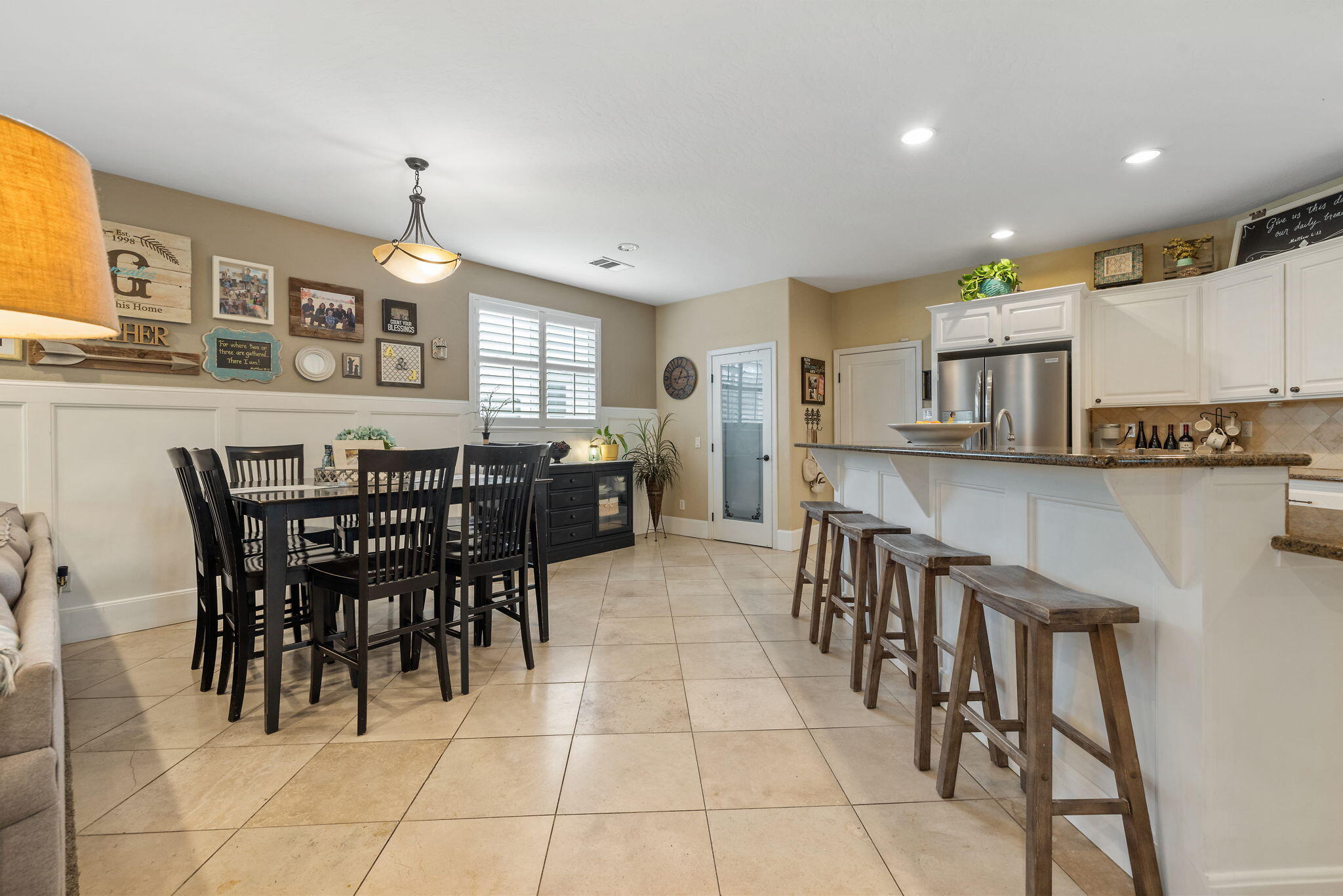 1823 Rothschild Ave, Tulare, CA 93274