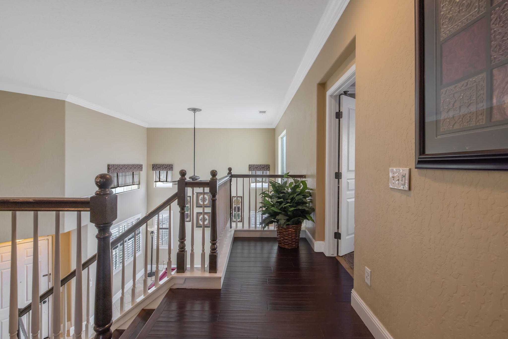 1823 Rothschild Ave, Tulare, CA 93274