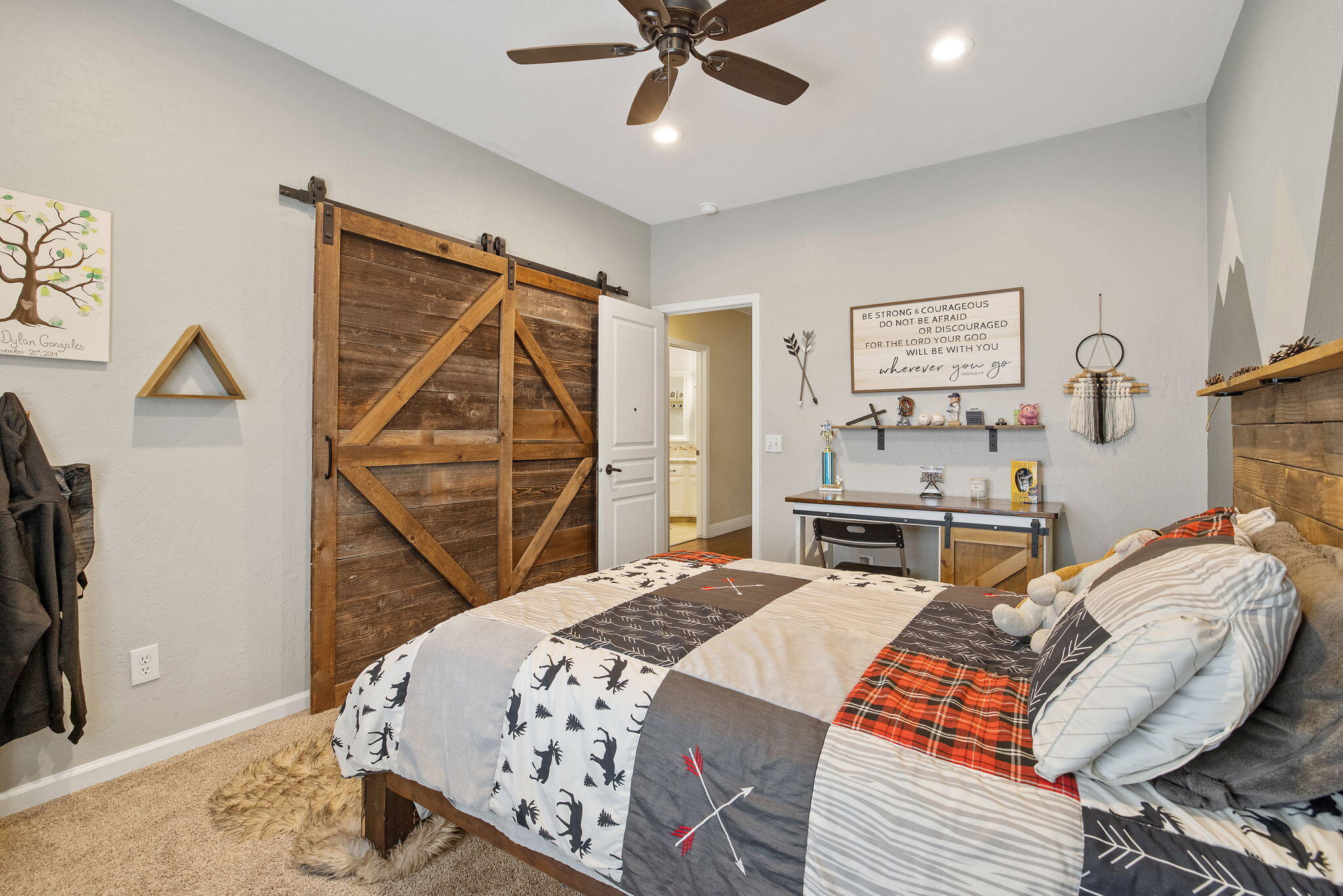 1823 Rothschild Ave, Tulare, CA 93274