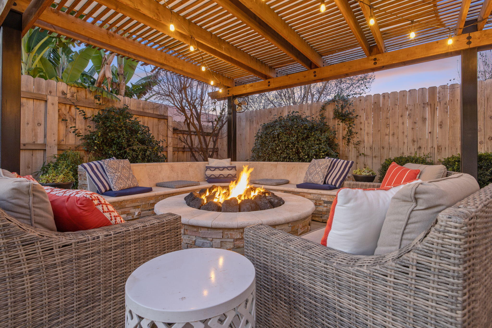 1823 Rothschild Ave, Tulare, CA 93274