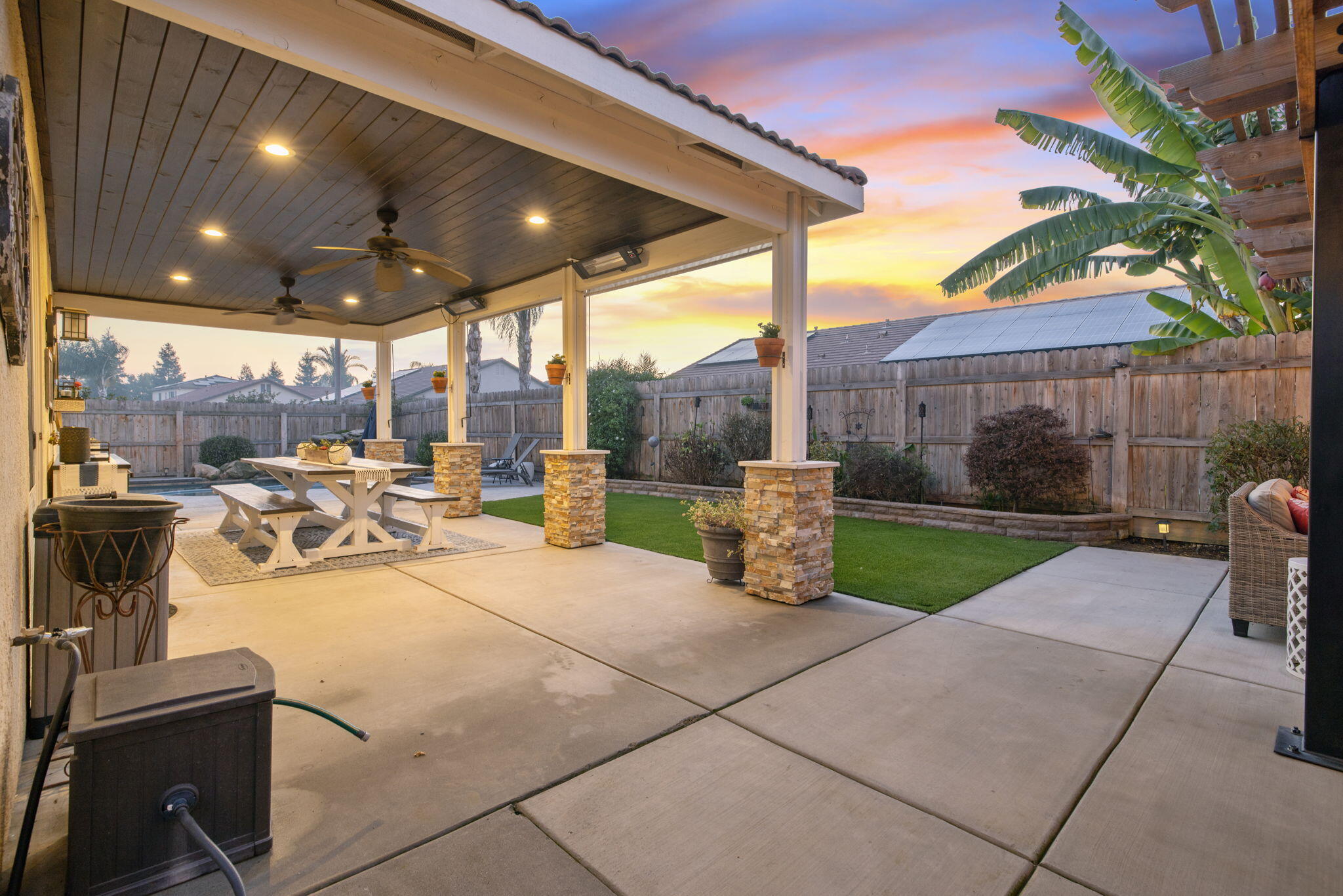 1823 Rothschild Ave, Tulare, CA 93274