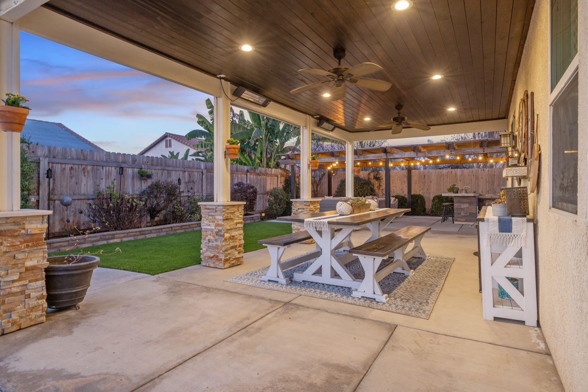 1823 Rothschild Ave, Tulare, CA 93274