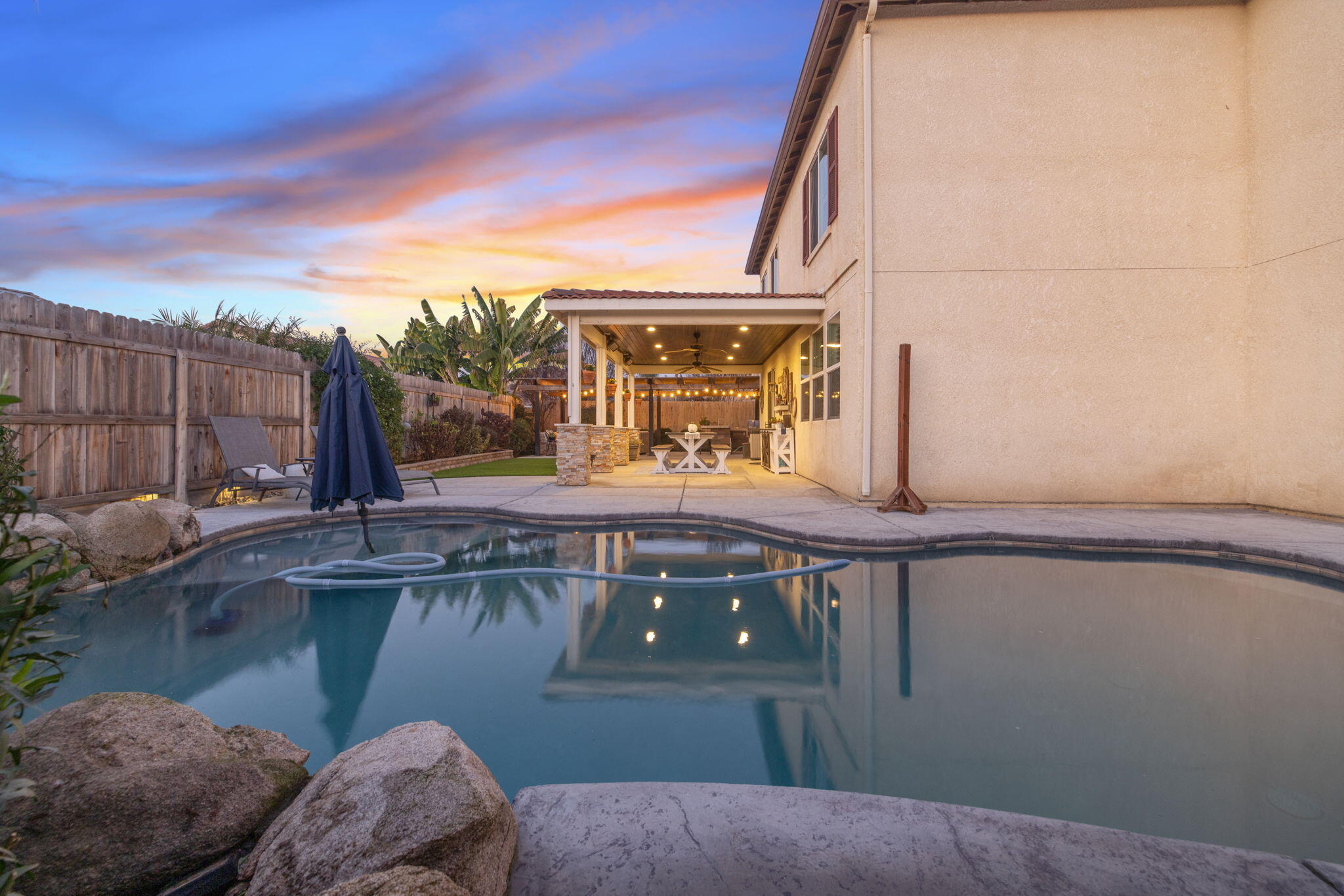 1823 Rothschild Ave, Tulare, CA 93274