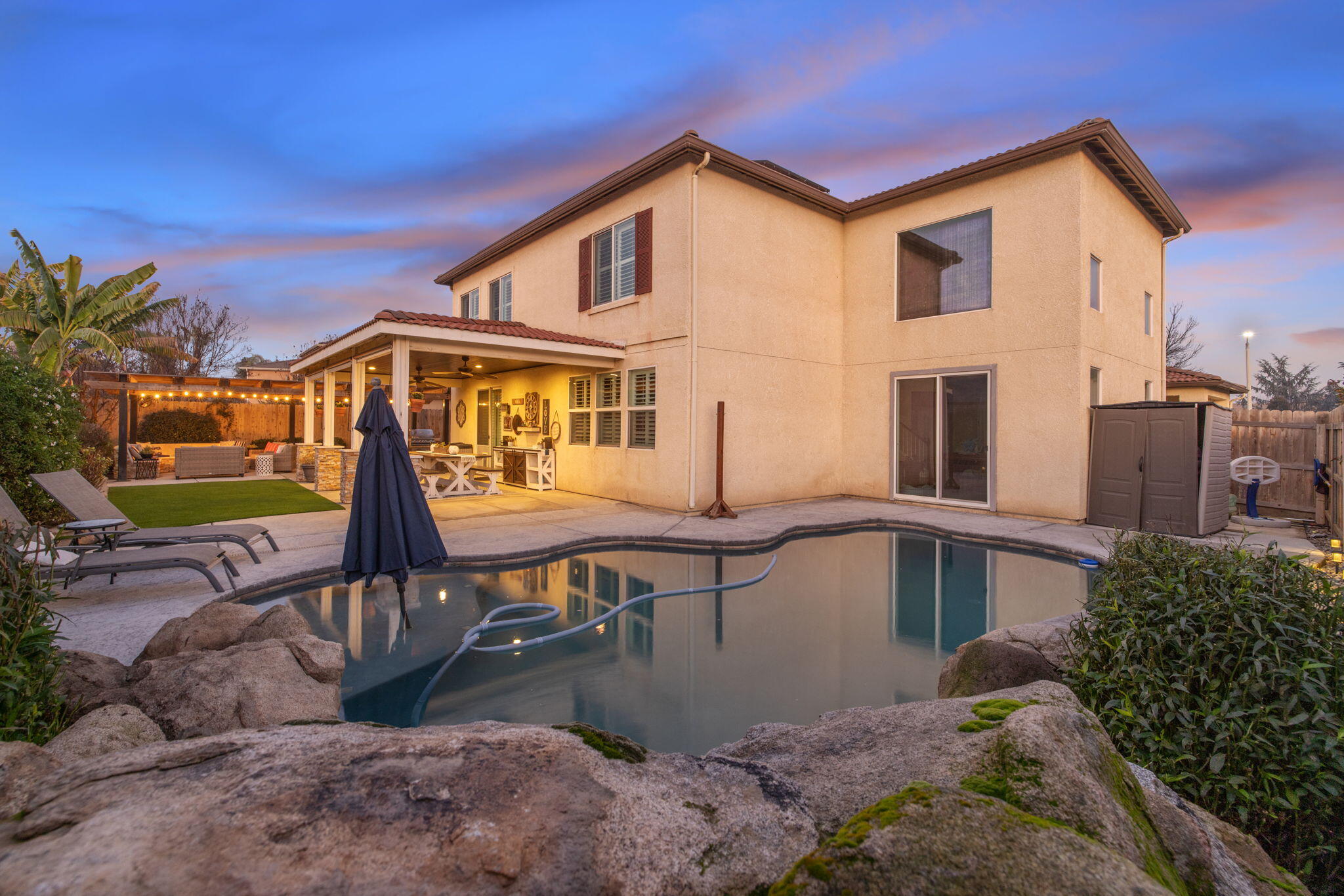 1823 Rothschild Ave, Tulare, CA 93274