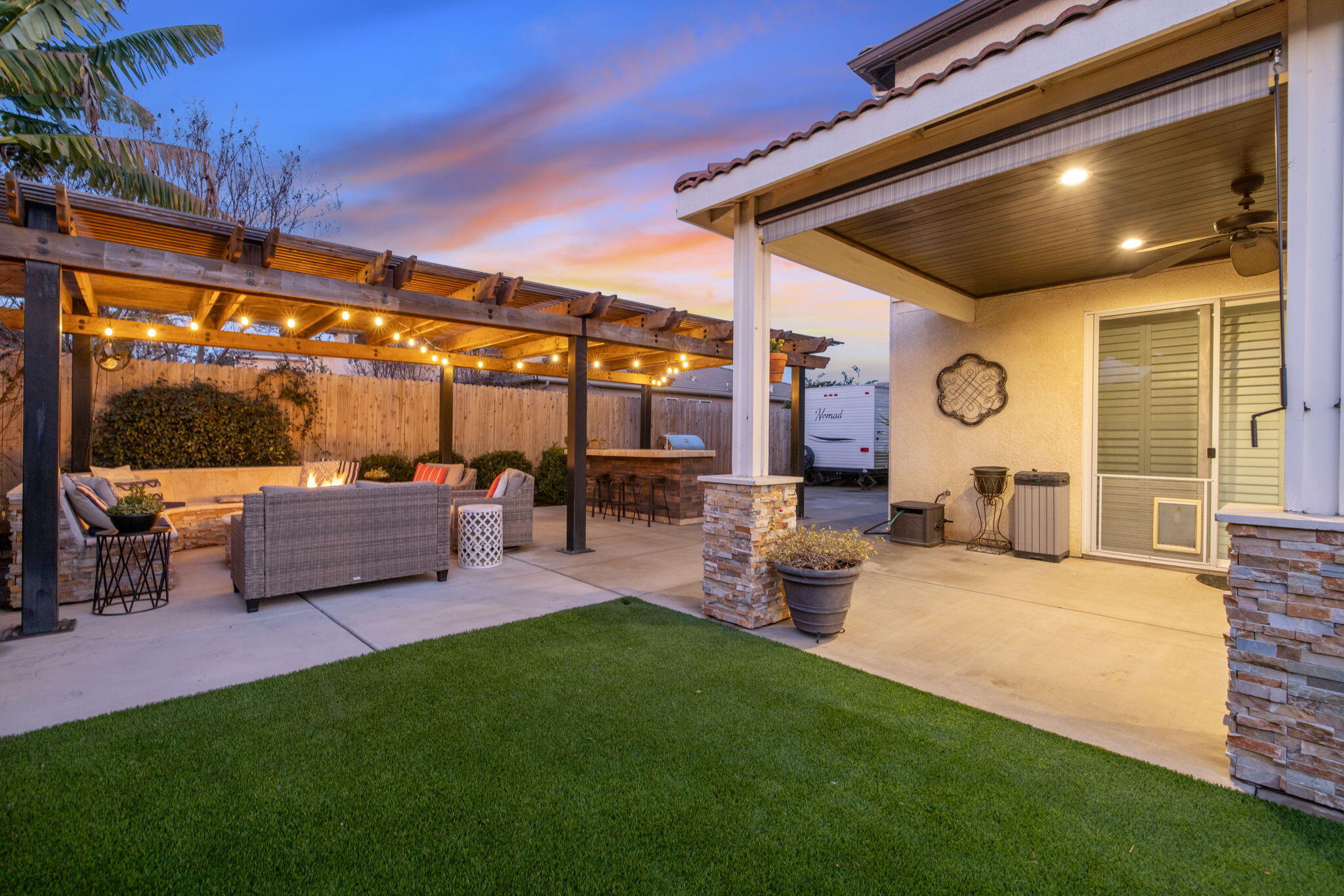 1823 Rothschild Ave, Tulare, CA 93274