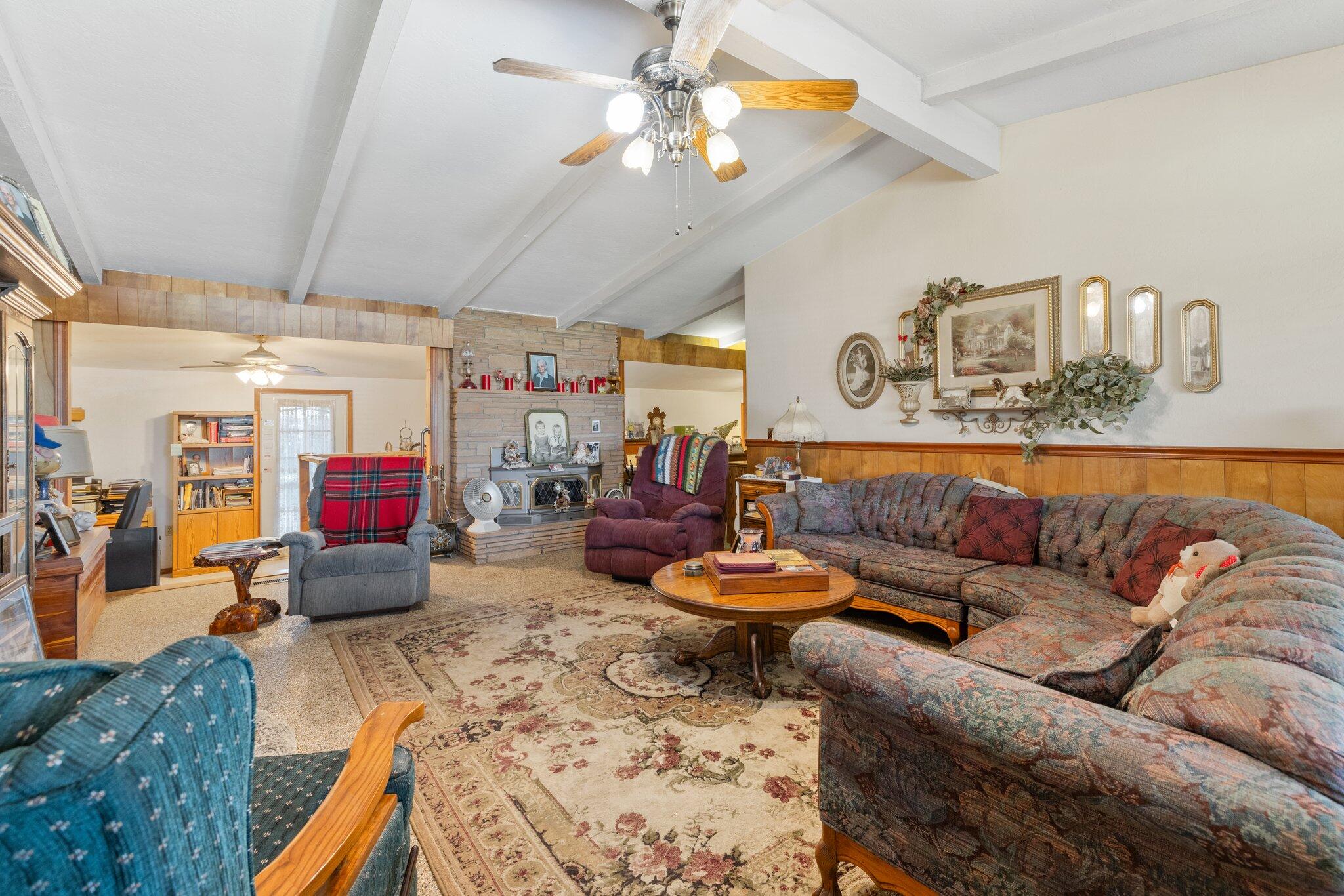 29979 Rd 196, Exeter, CA 93221