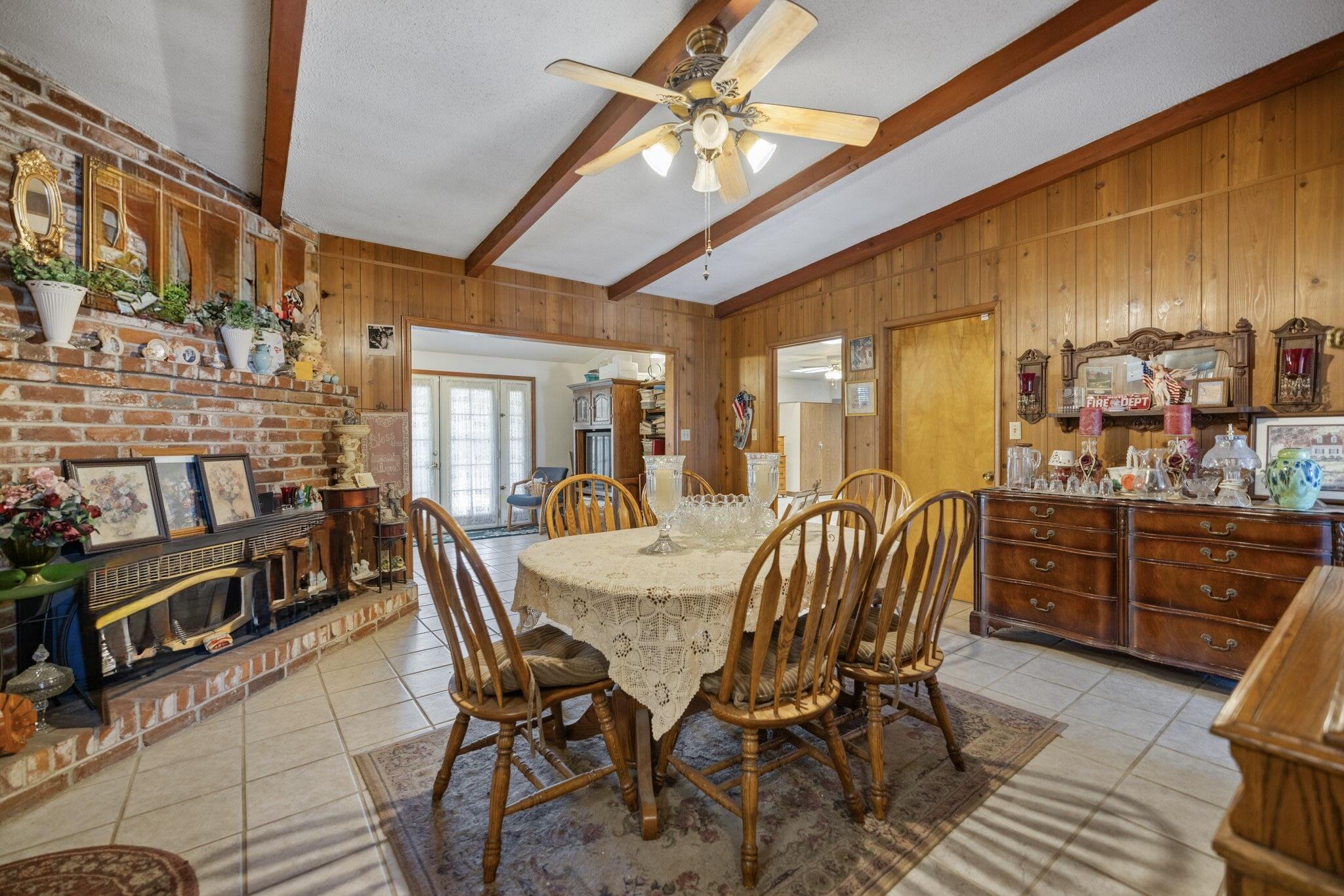 29979 Rd 196, Exeter, CA 93221