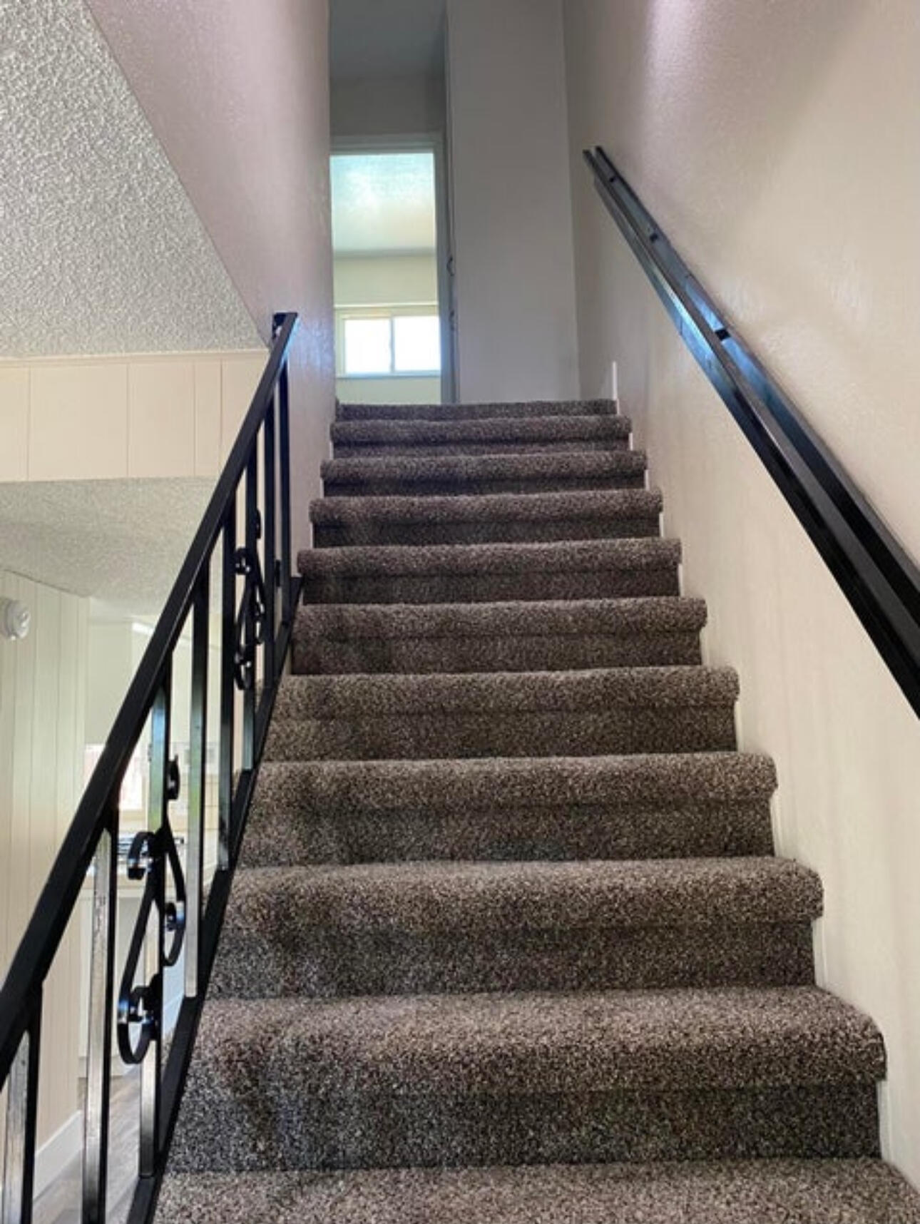 1120 W Mulberry Ave, Porterville, CA 93257