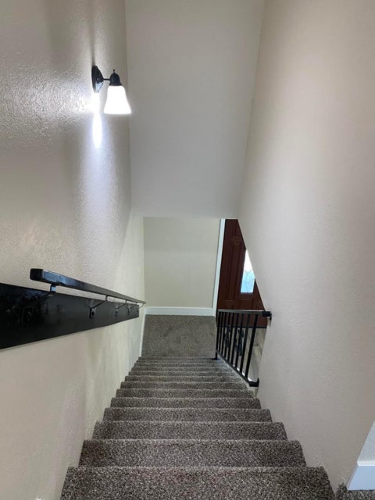 1120 W Mulberry Ave, Porterville, CA 93257