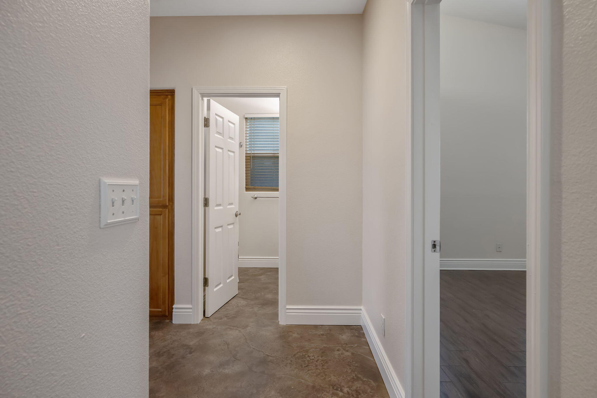 3047 S La Mesa Ct, Visalia, CA 93292