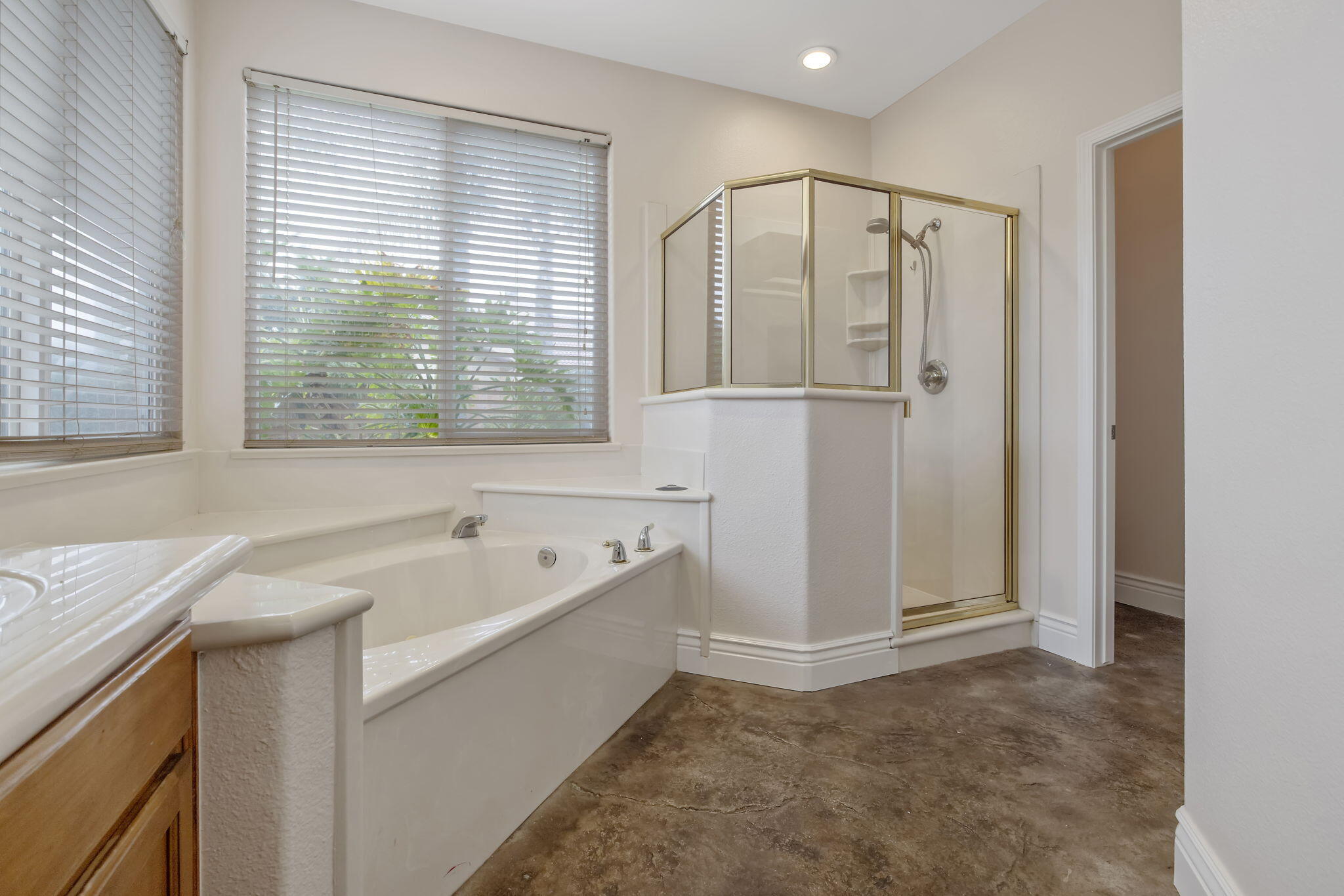 3047 S La Mesa Ct, Visalia, CA 93292