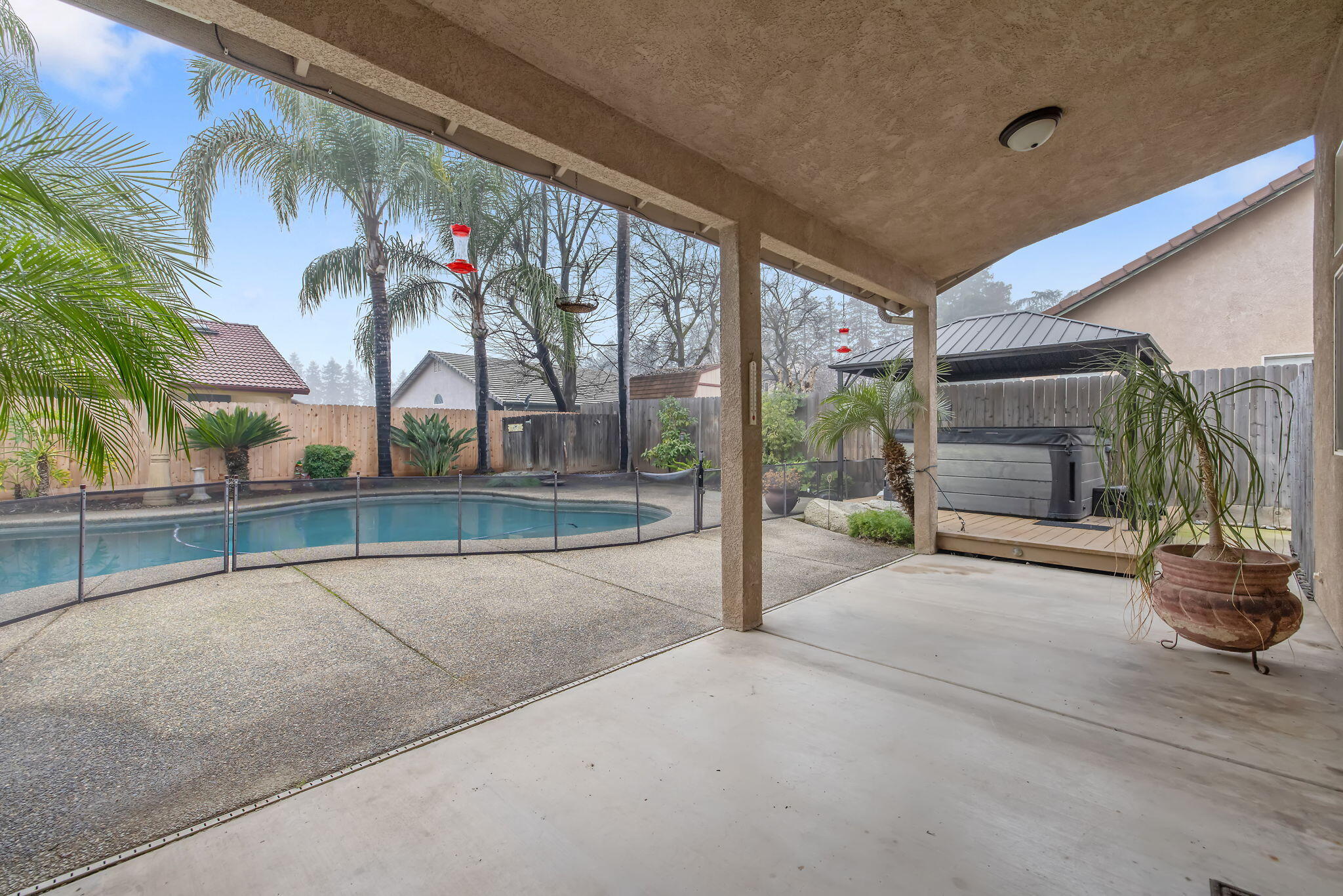 3047 S La Mesa Ct, Visalia, CA 93292