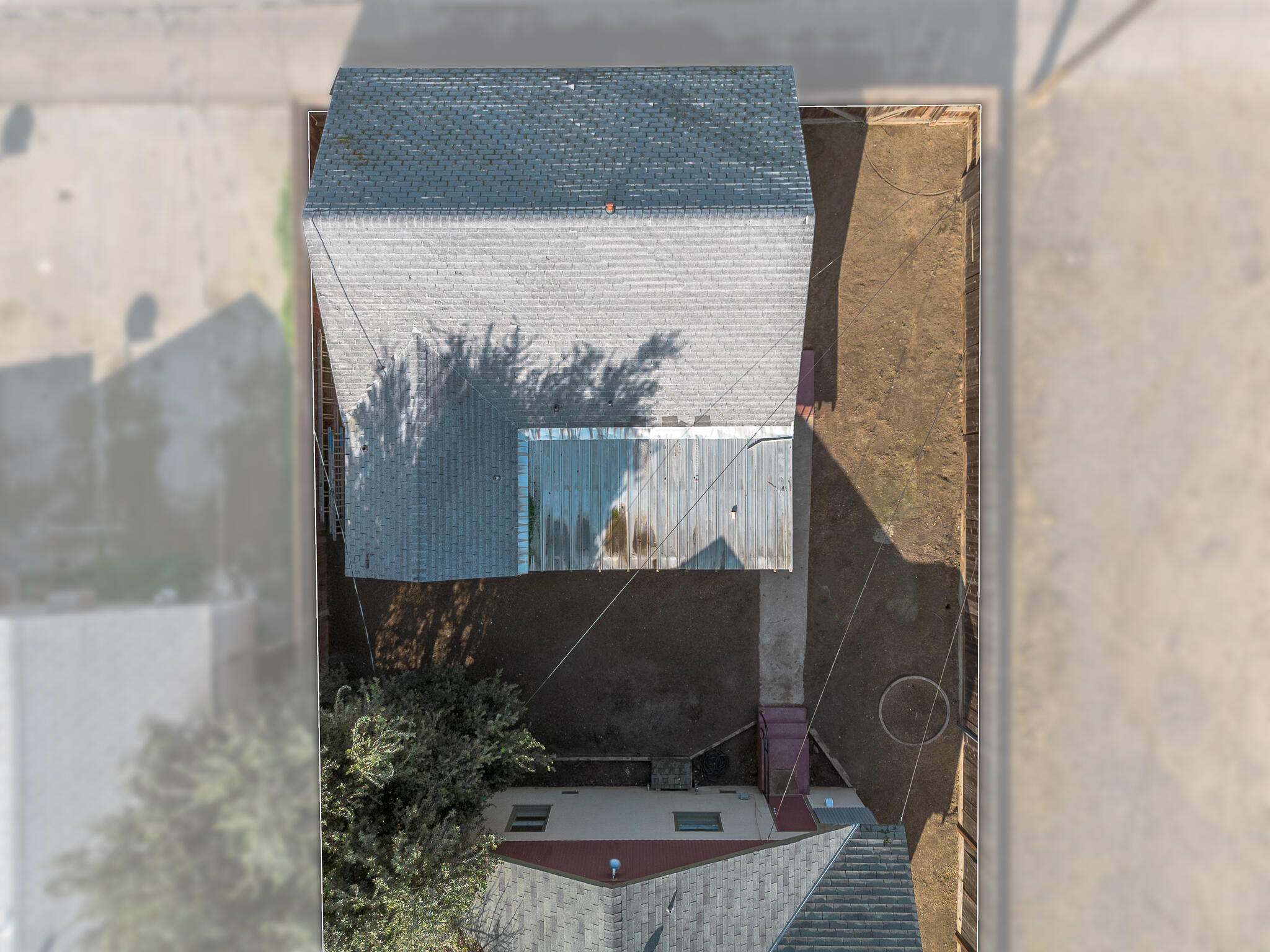 1206 W Center Ave, Visalia, CA 93291