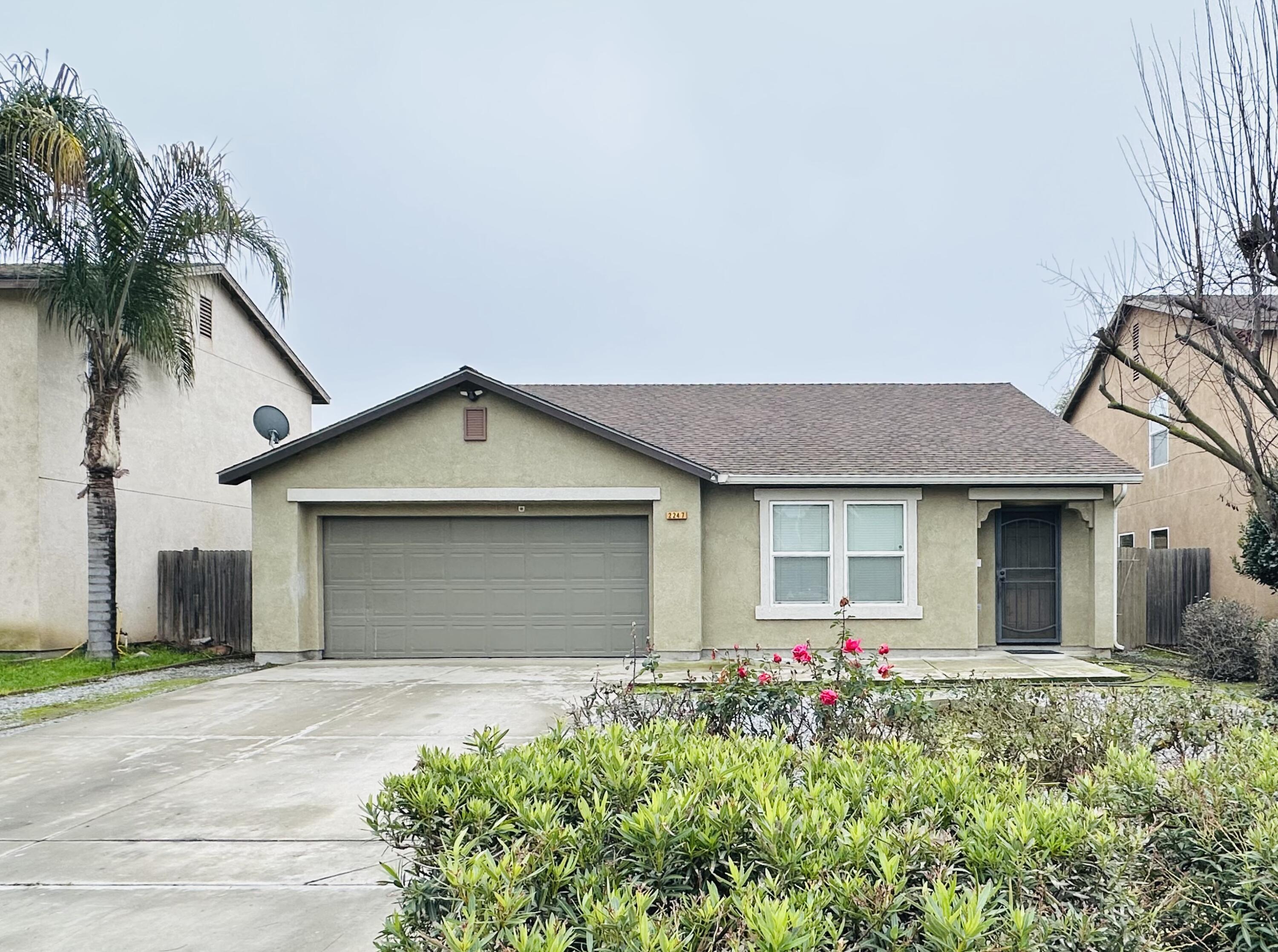 2247 Poppyview Ct, Tulare, CA 93274