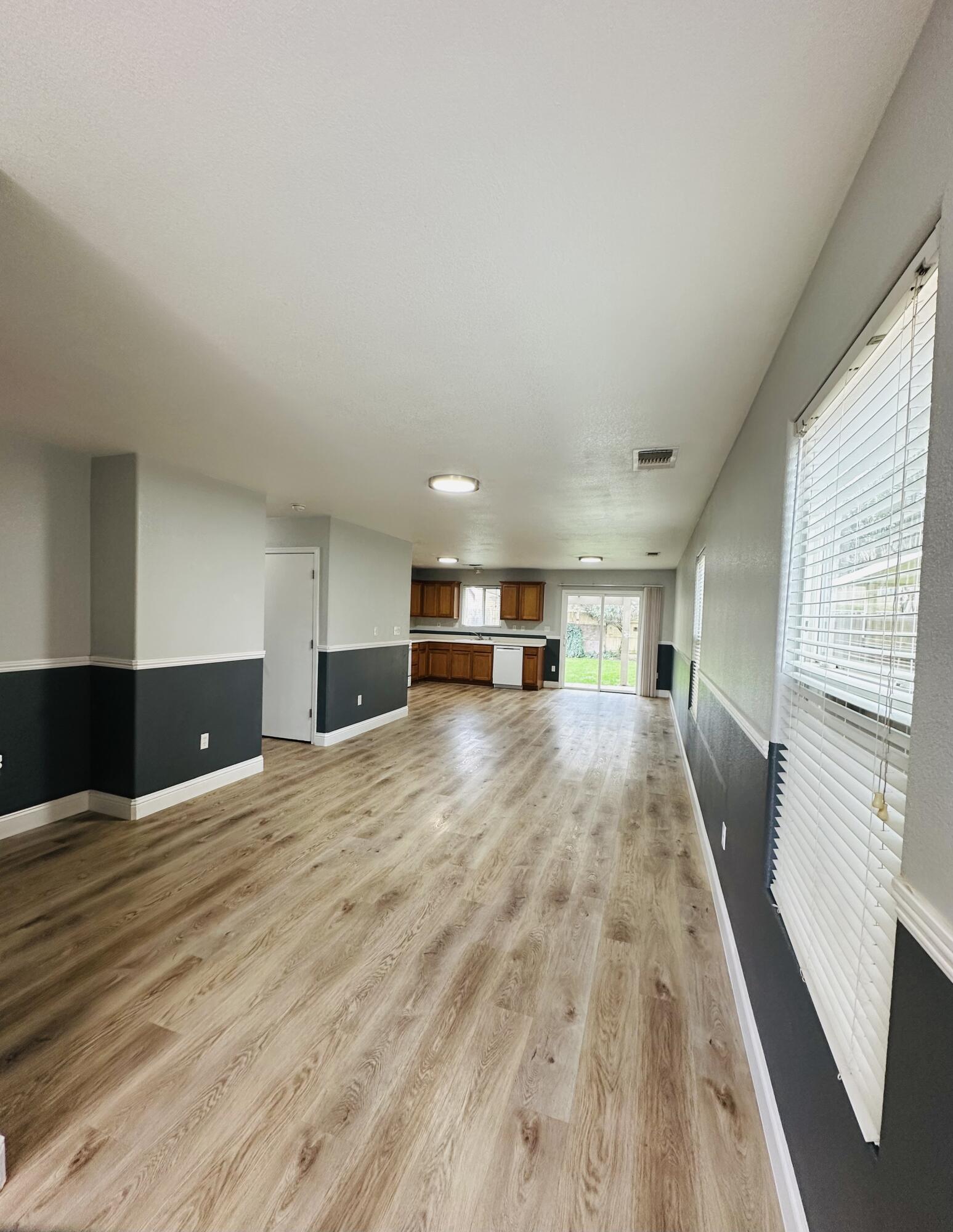 2247 Poppyview Ct, Tulare, CA 93274