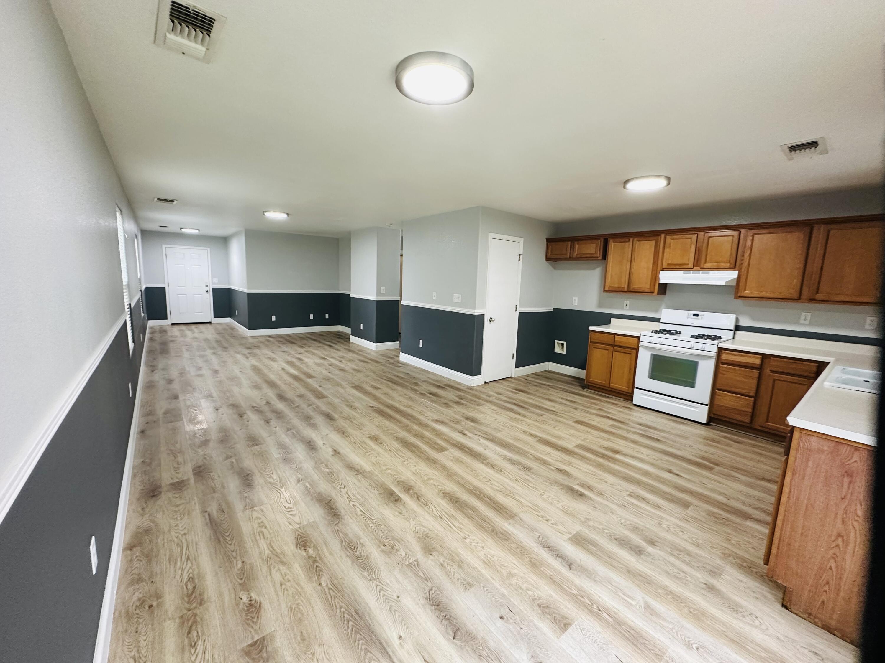 2247 Poppyview Ct, Tulare, CA 93274