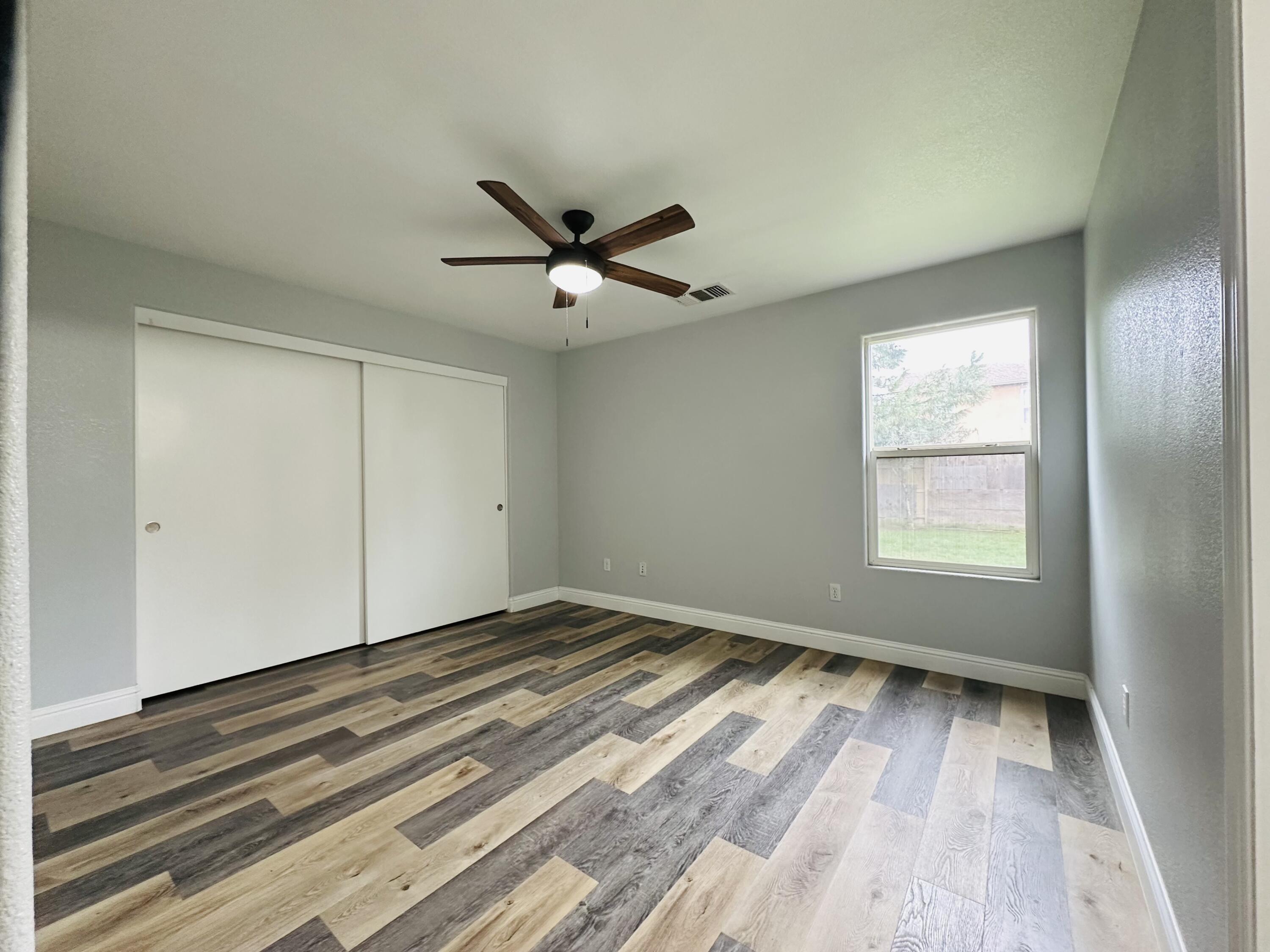 2247 Poppyview Ct, Tulare, CA 93274