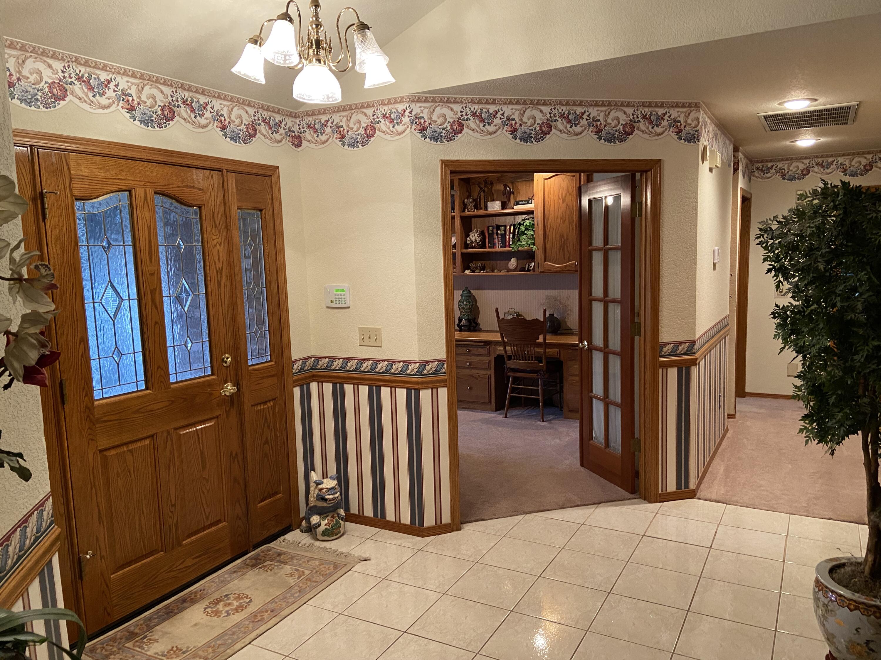 415 Colby Pl, Porterville, CA 93257