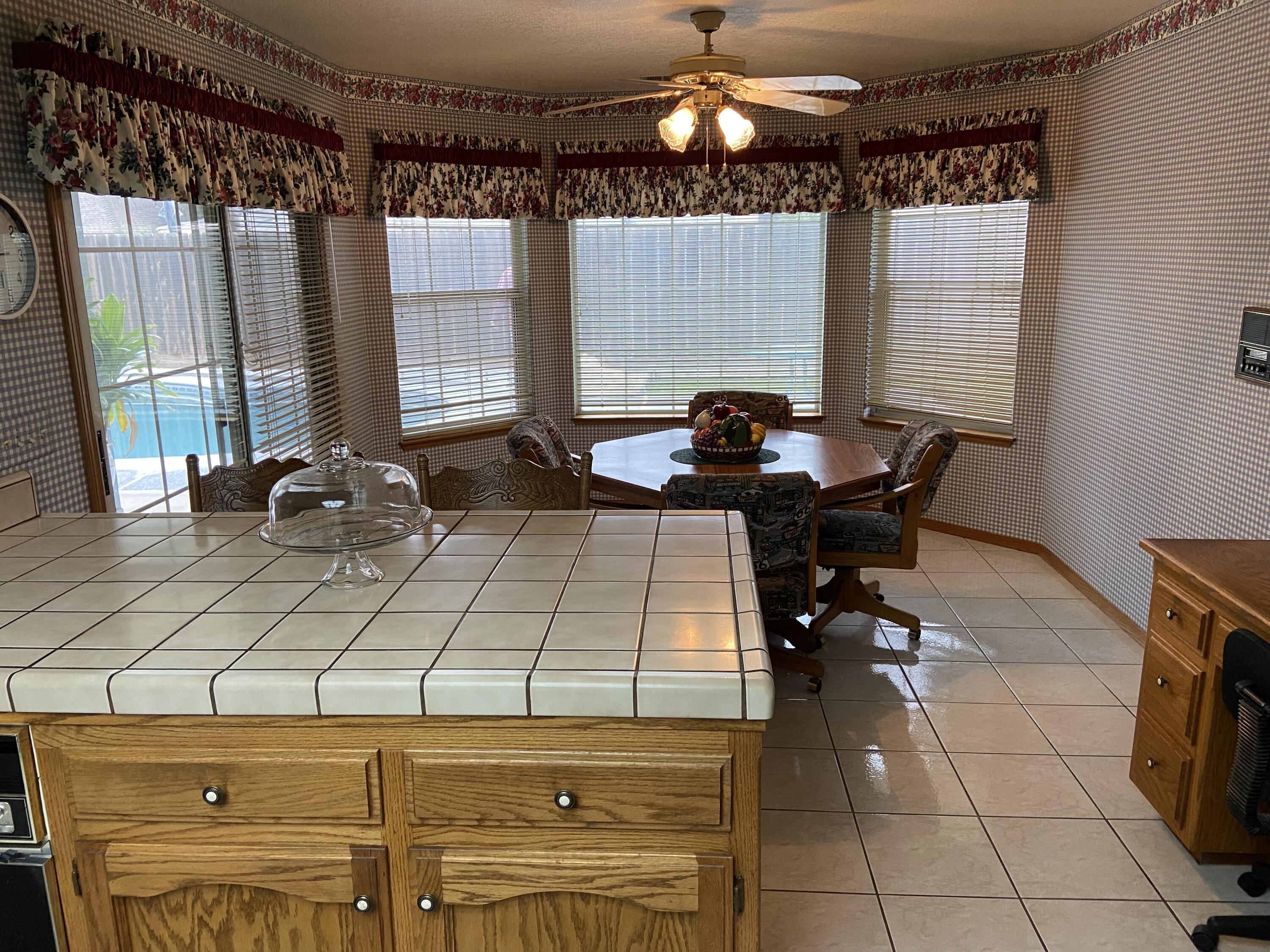 415 Colby Pl, Porterville, CA 93257