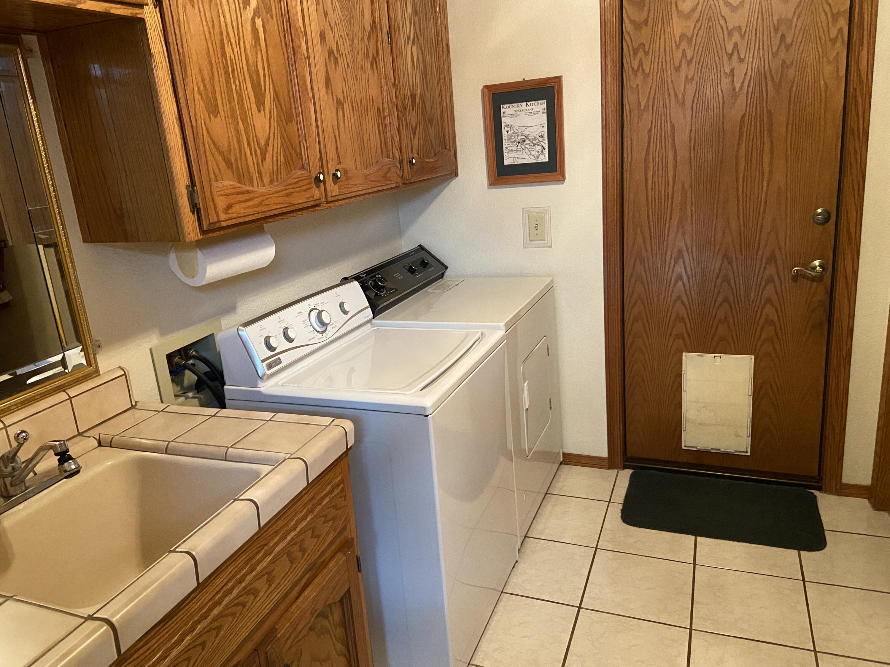 415 Colby Pl, Porterville, CA 93257