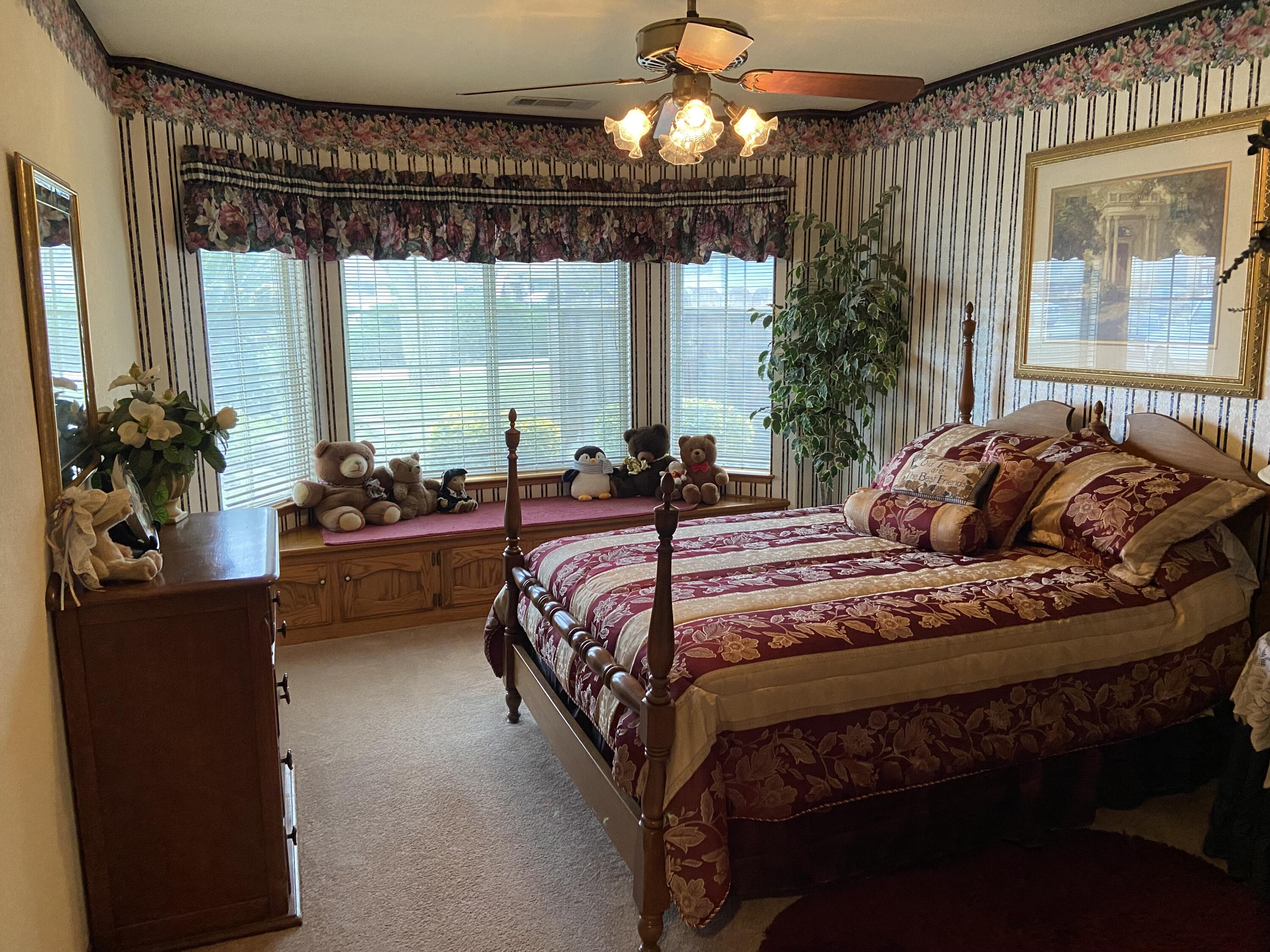 415 Colby Pl, Porterville, CA 93257