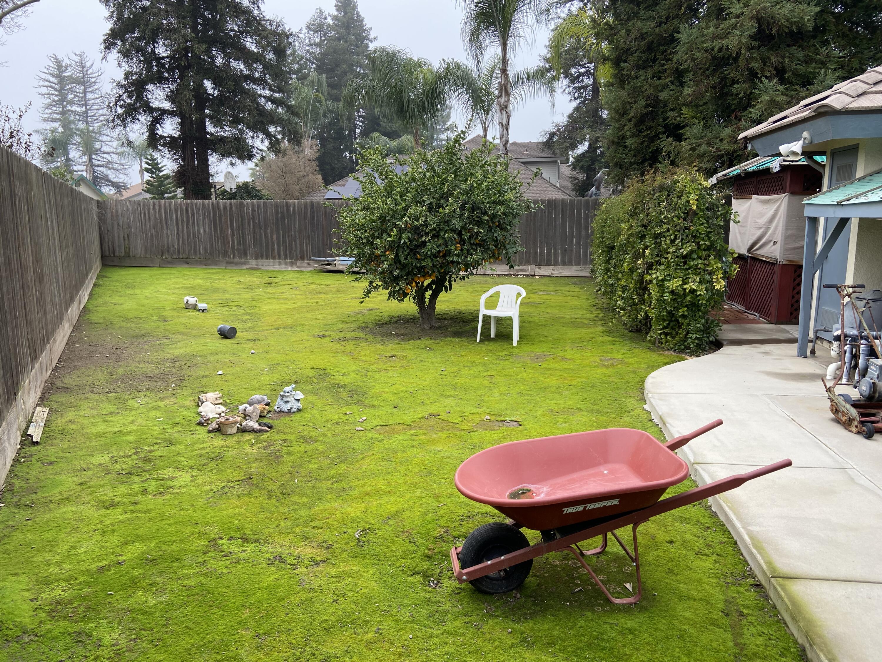 415 Colby Pl, Porterville, CA 93257