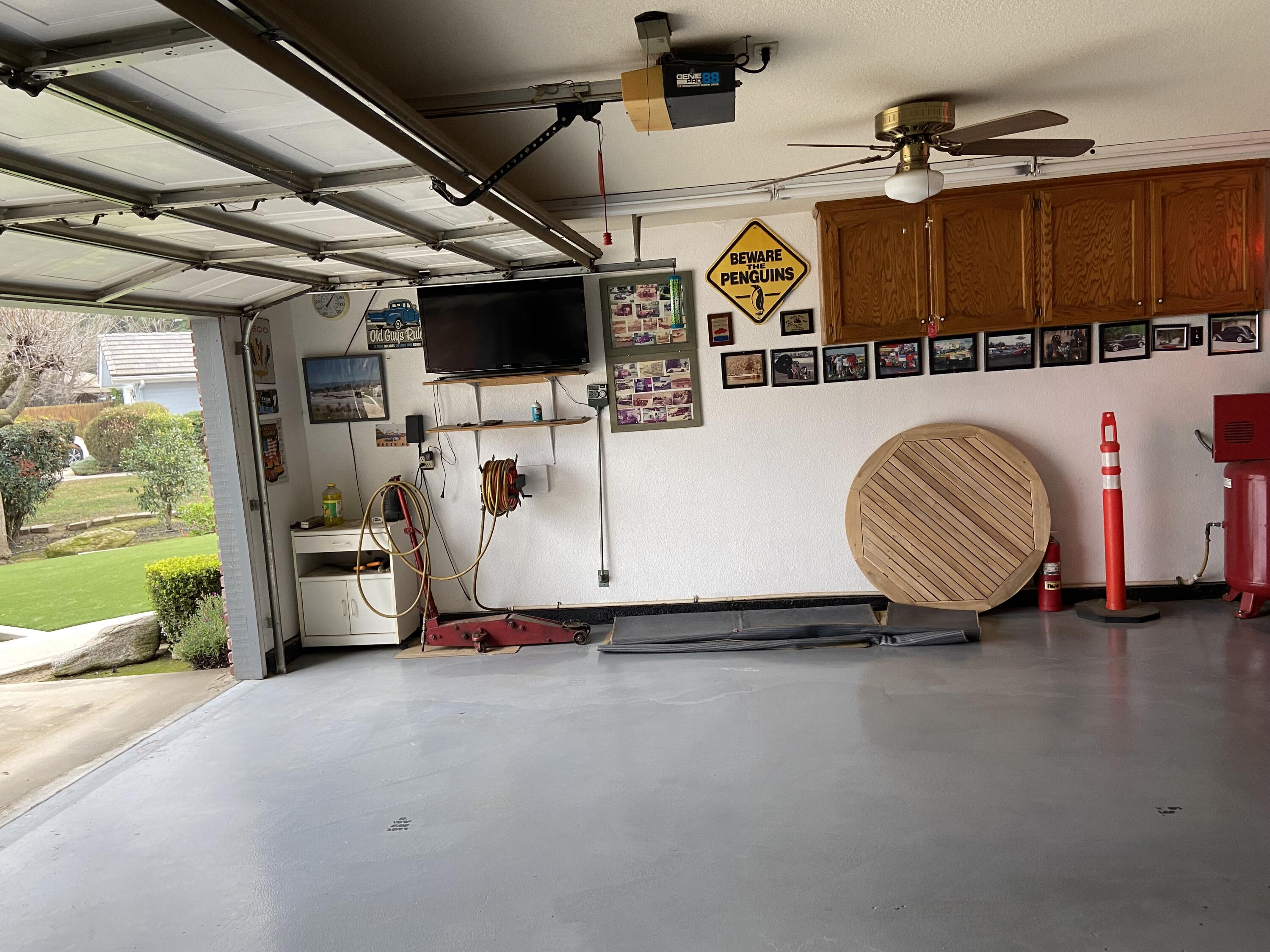 415 Colby Pl, Porterville, CA 93257