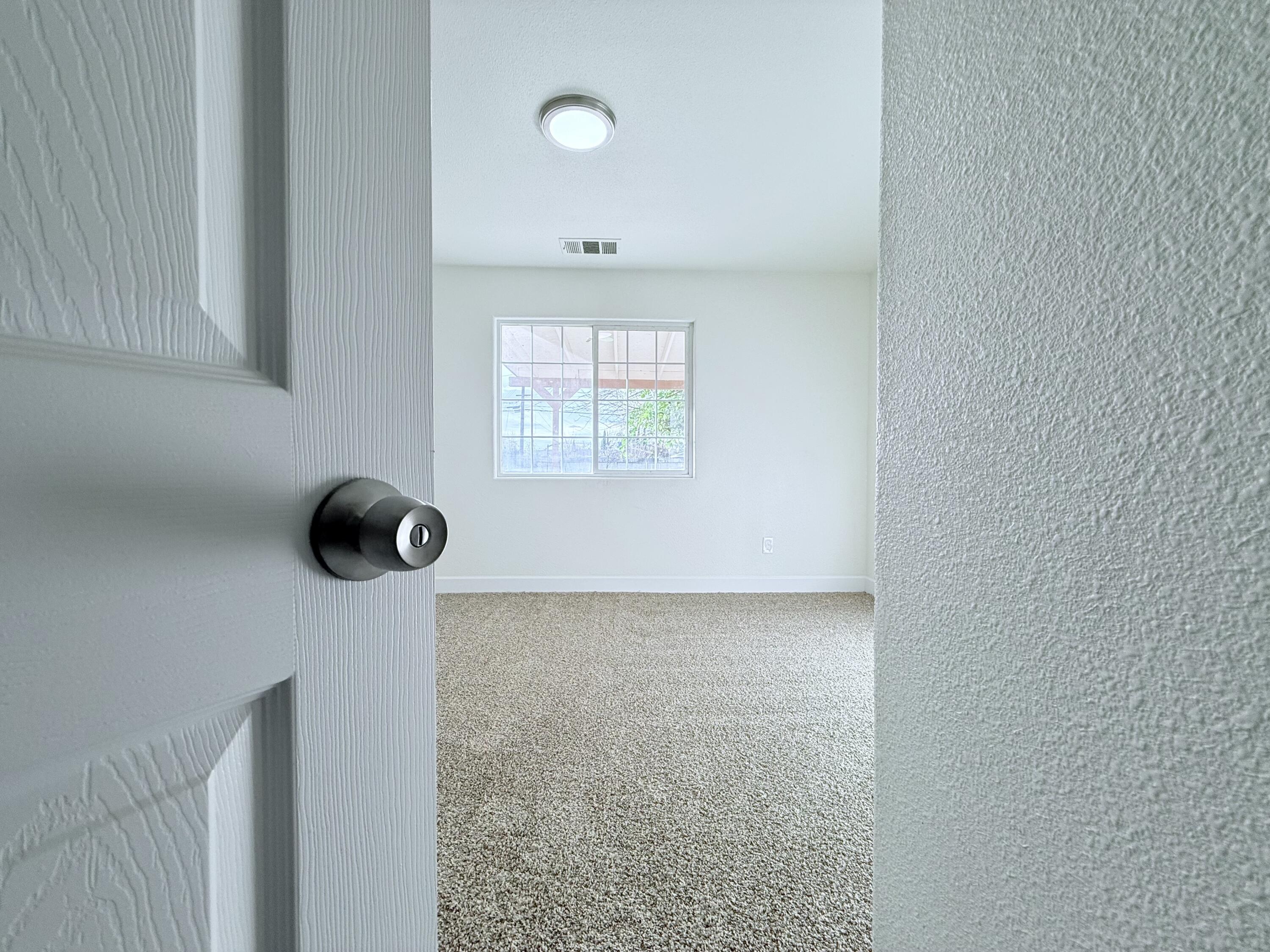 429 S Sacramento St, Tulare, CA 93274