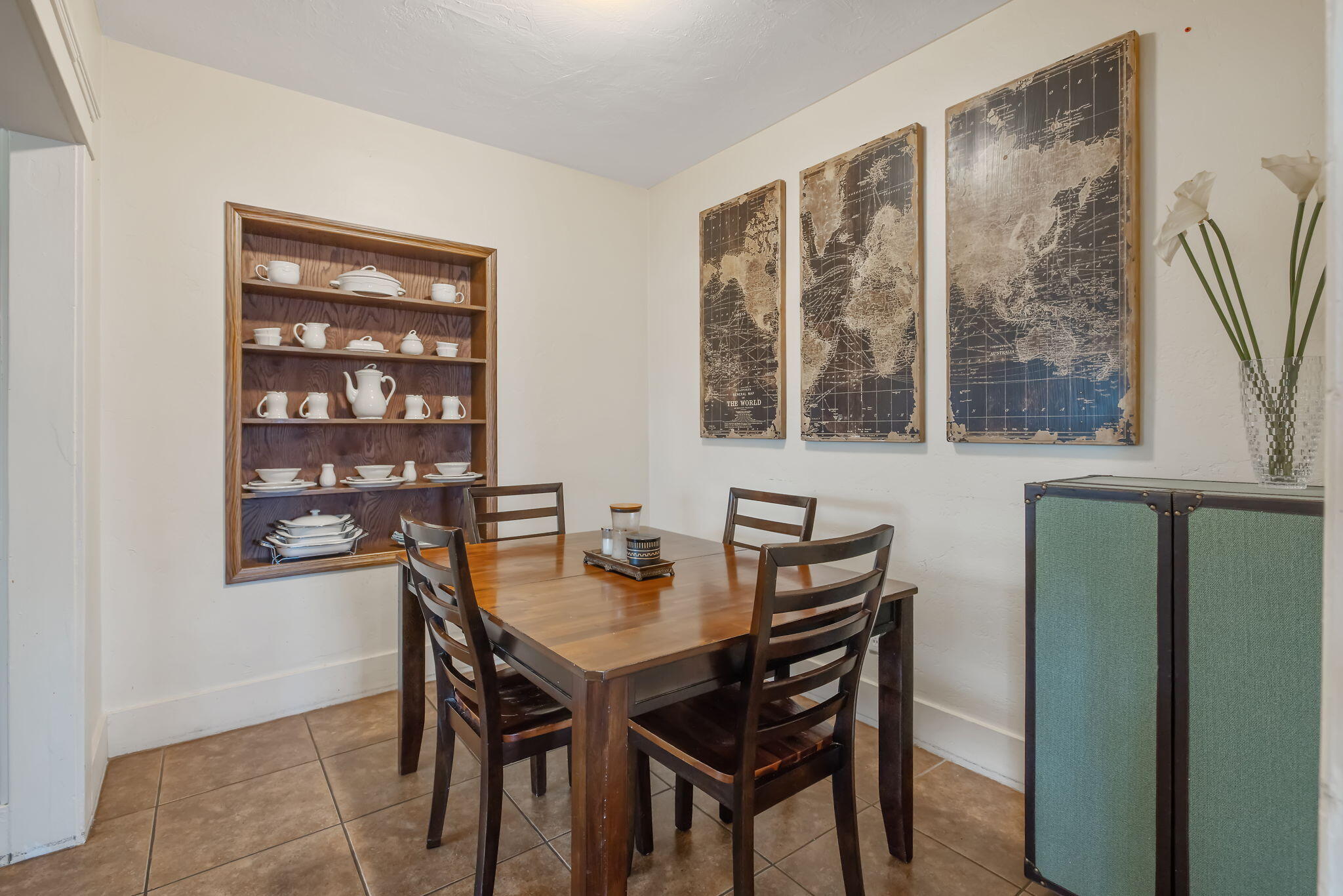 457 W Maple St, Exeter, CA 93221