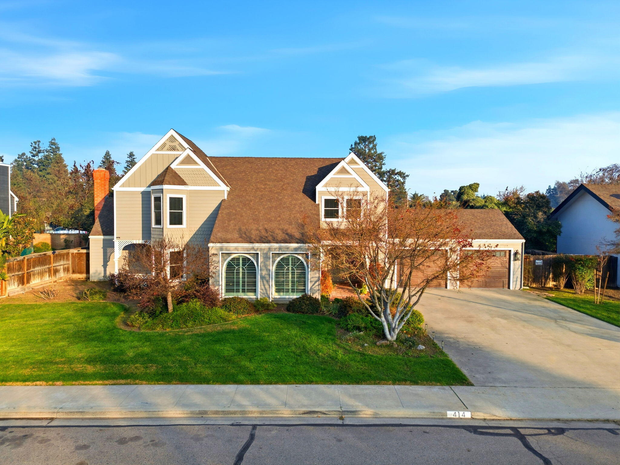 414 N Fulgham St, Visalia, CA 93291