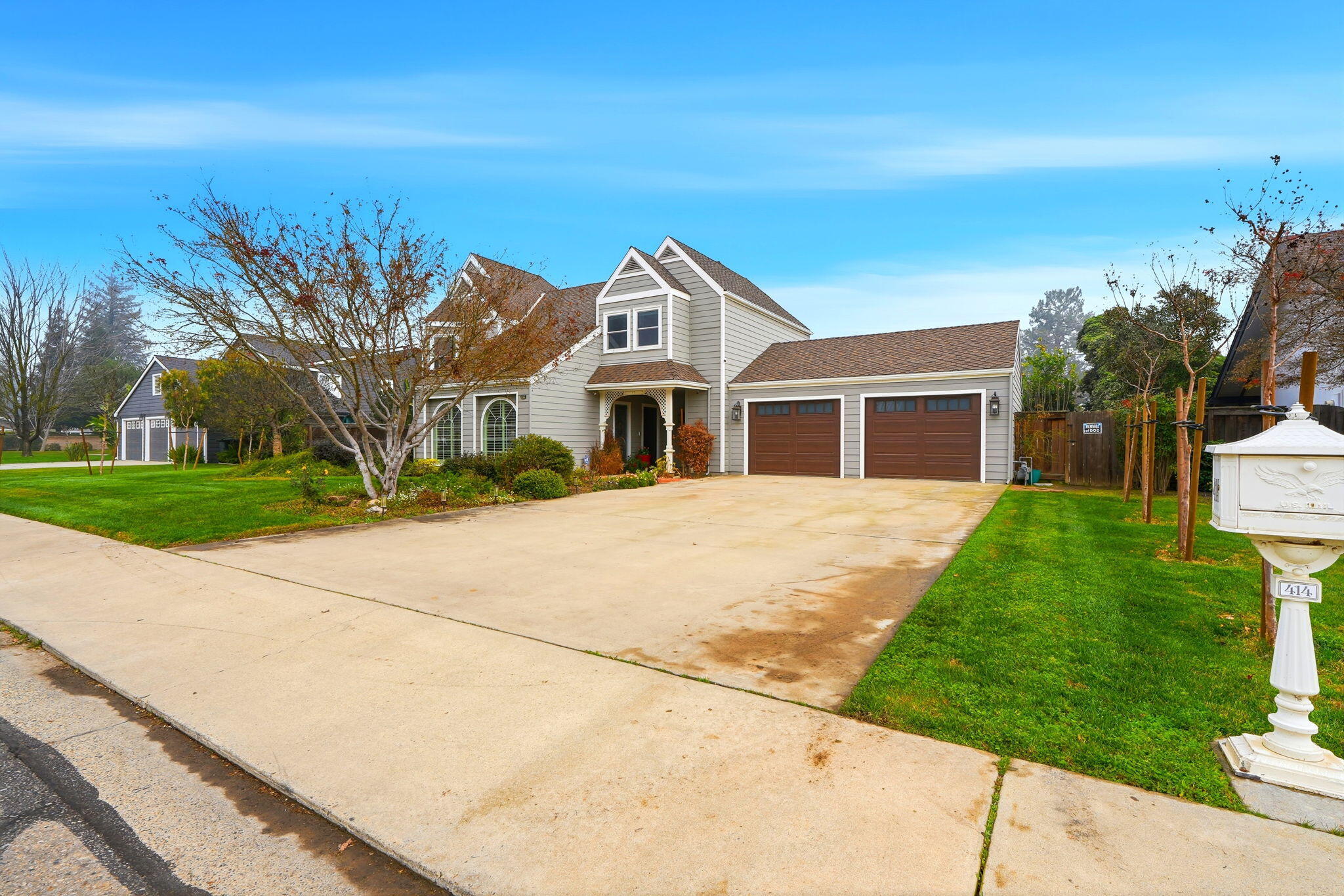 414 N Fulgham St, Visalia, CA 93291