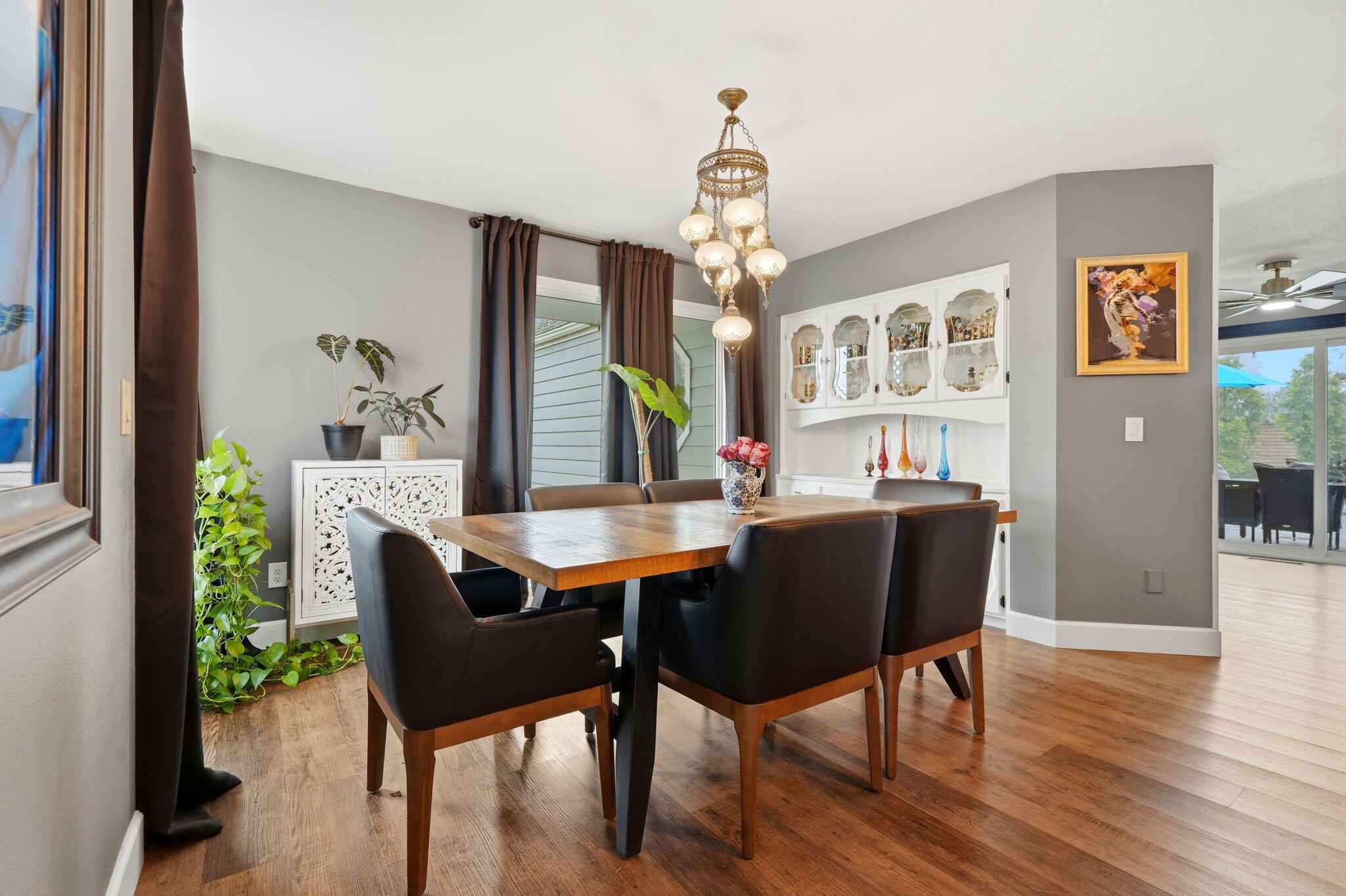 414 N Fulgham St, Visalia, CA 93291