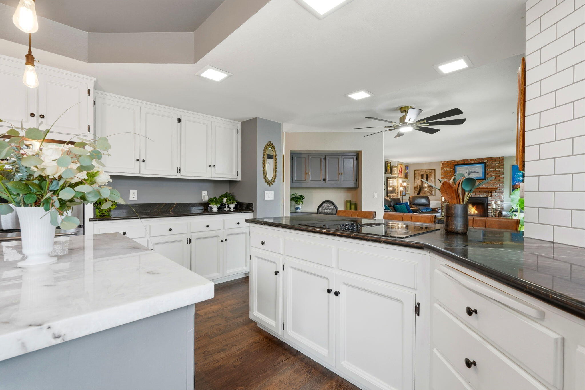 414 N Fulgham St, Visalia, CA 93291