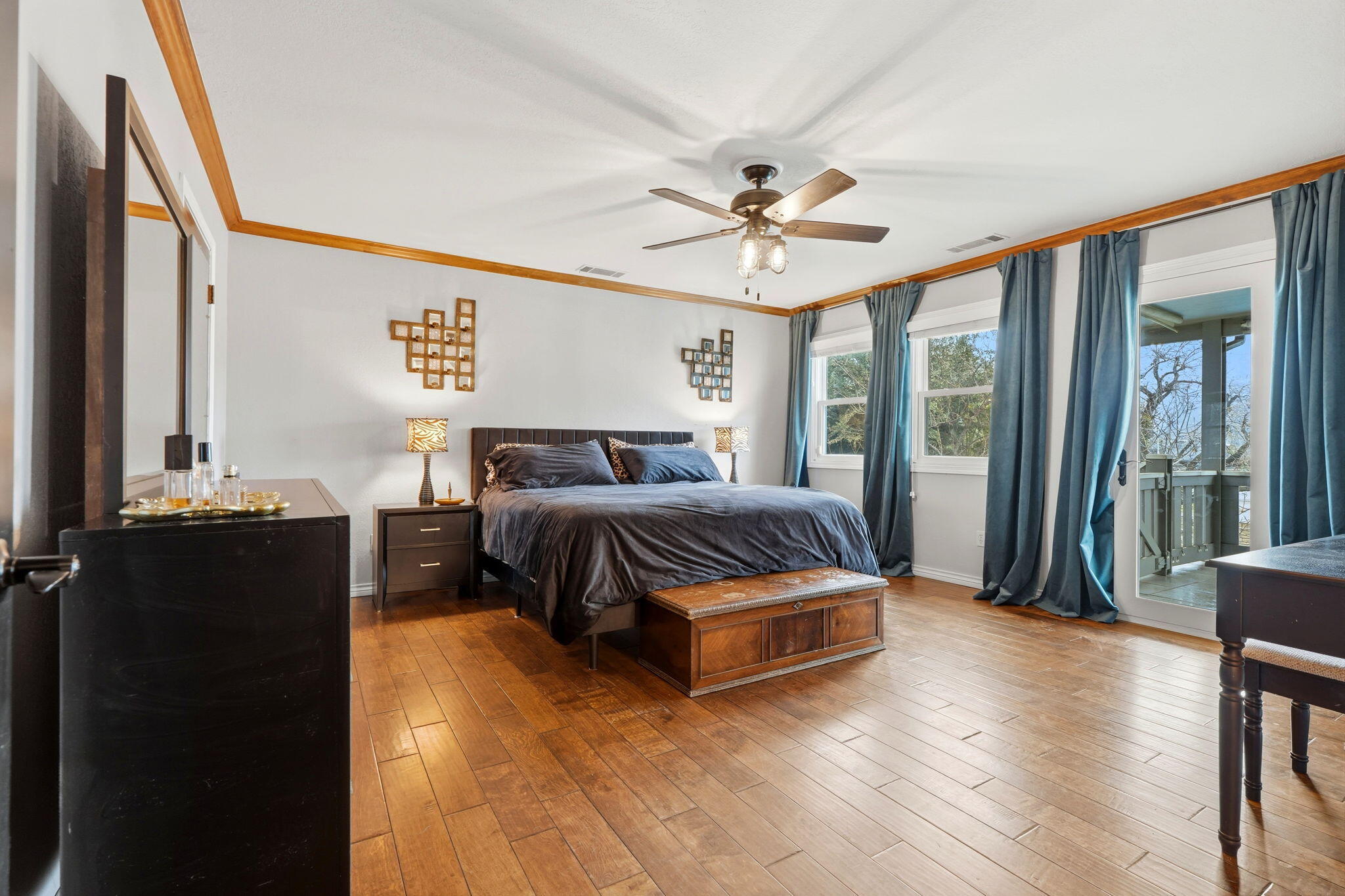 414 N Fulgham St, Visalia, CA 93291