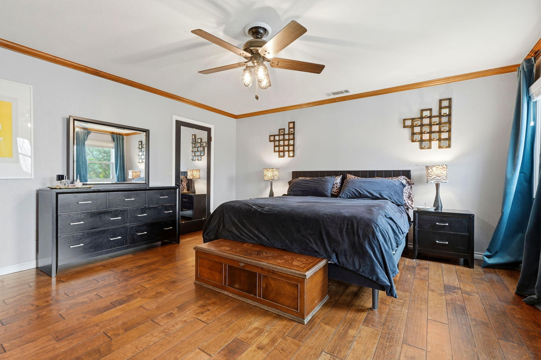 414 N Fulgham St, Visalia, CA 93291