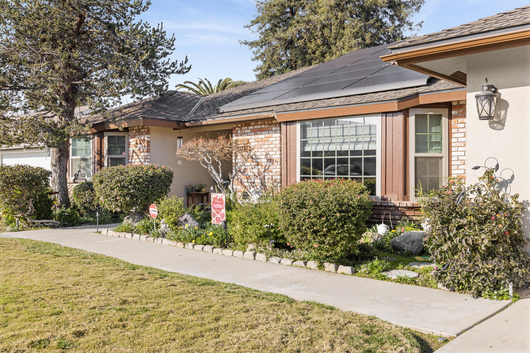 1022 W La Vida Ave, Visalia, CA 93277