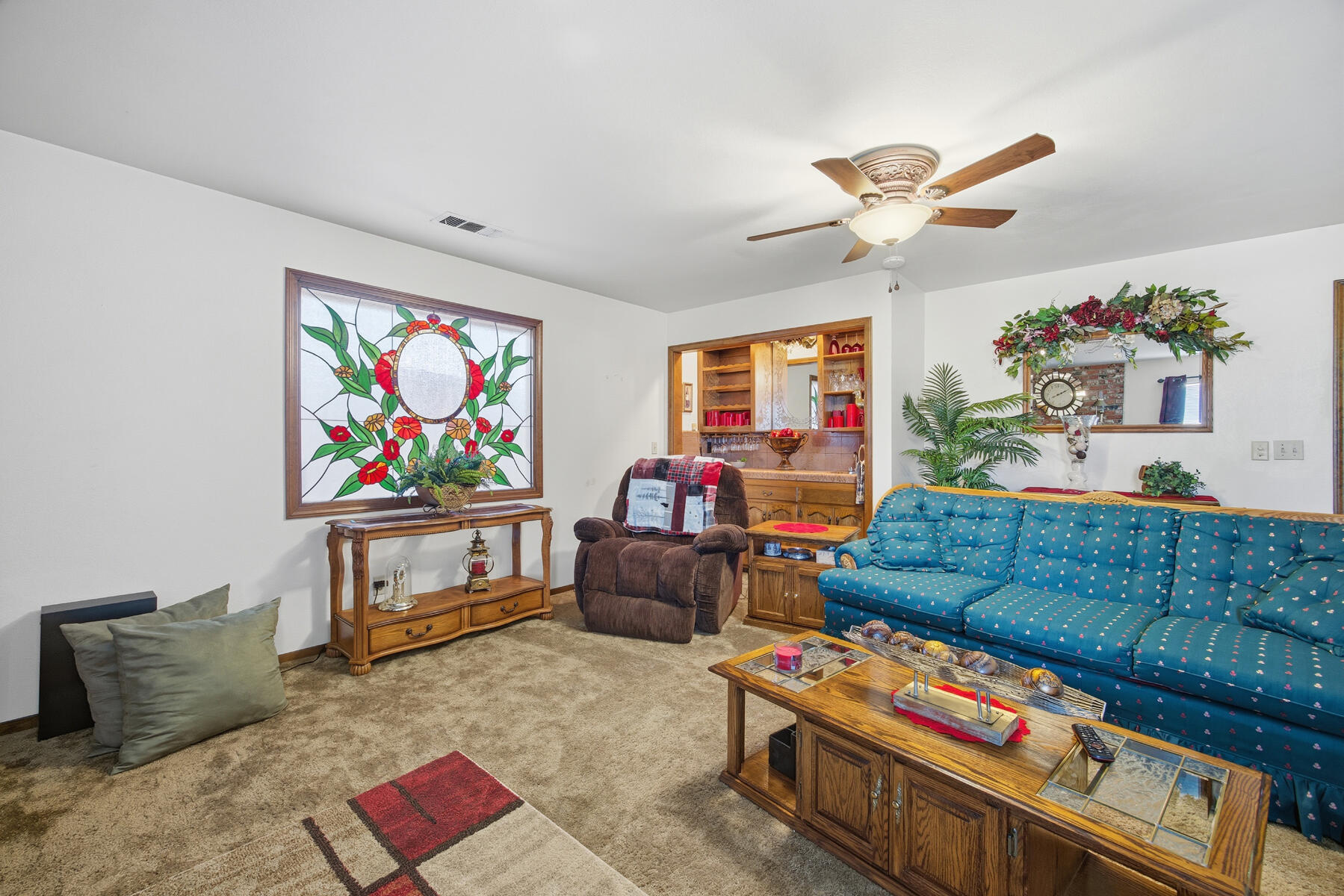 1022 W La Vida Ave, Visalia, CA 93277