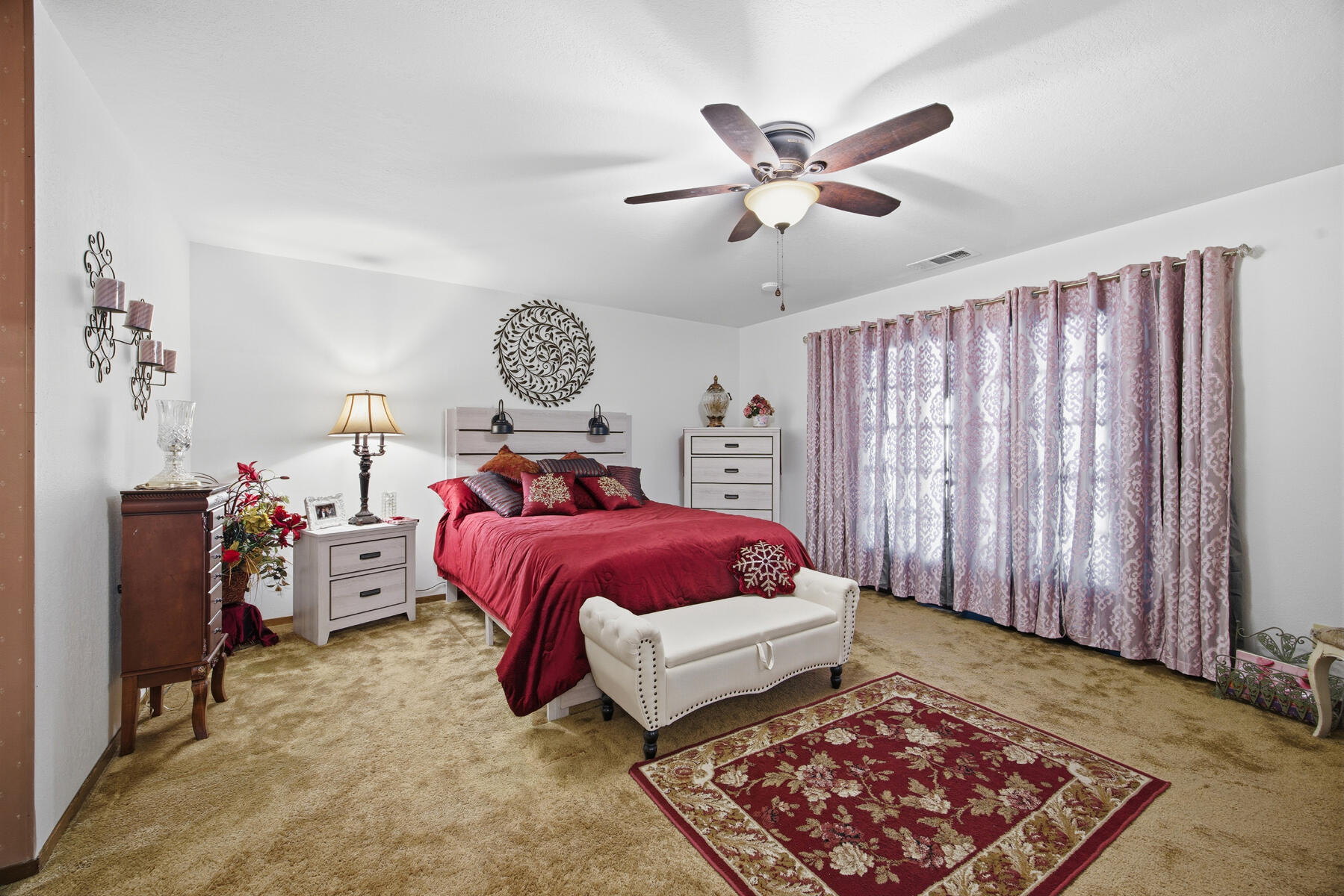 1022 W La Vida Ave, Visalia, CA 93277