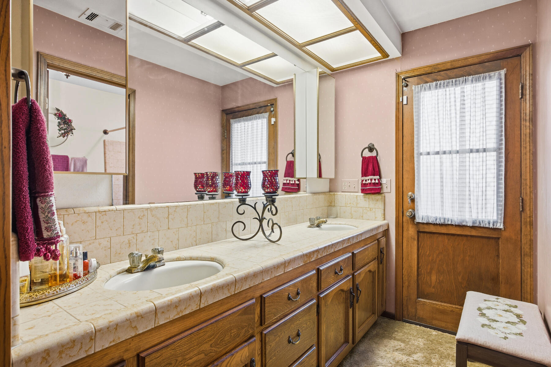 1022 W La Vida Ave, Visalia, CA 93277